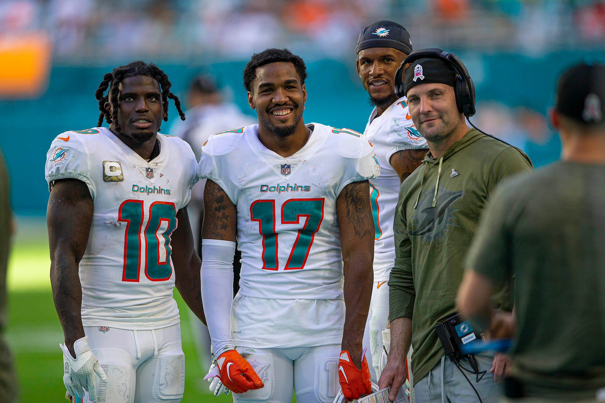 Miami Dolphins Tyreek Hill Jaylen Waddle Tua Tagovailoa Christian Wilkins Jaelan Phillips COnnor Williams Pro Football Focus pff NFL stats football news