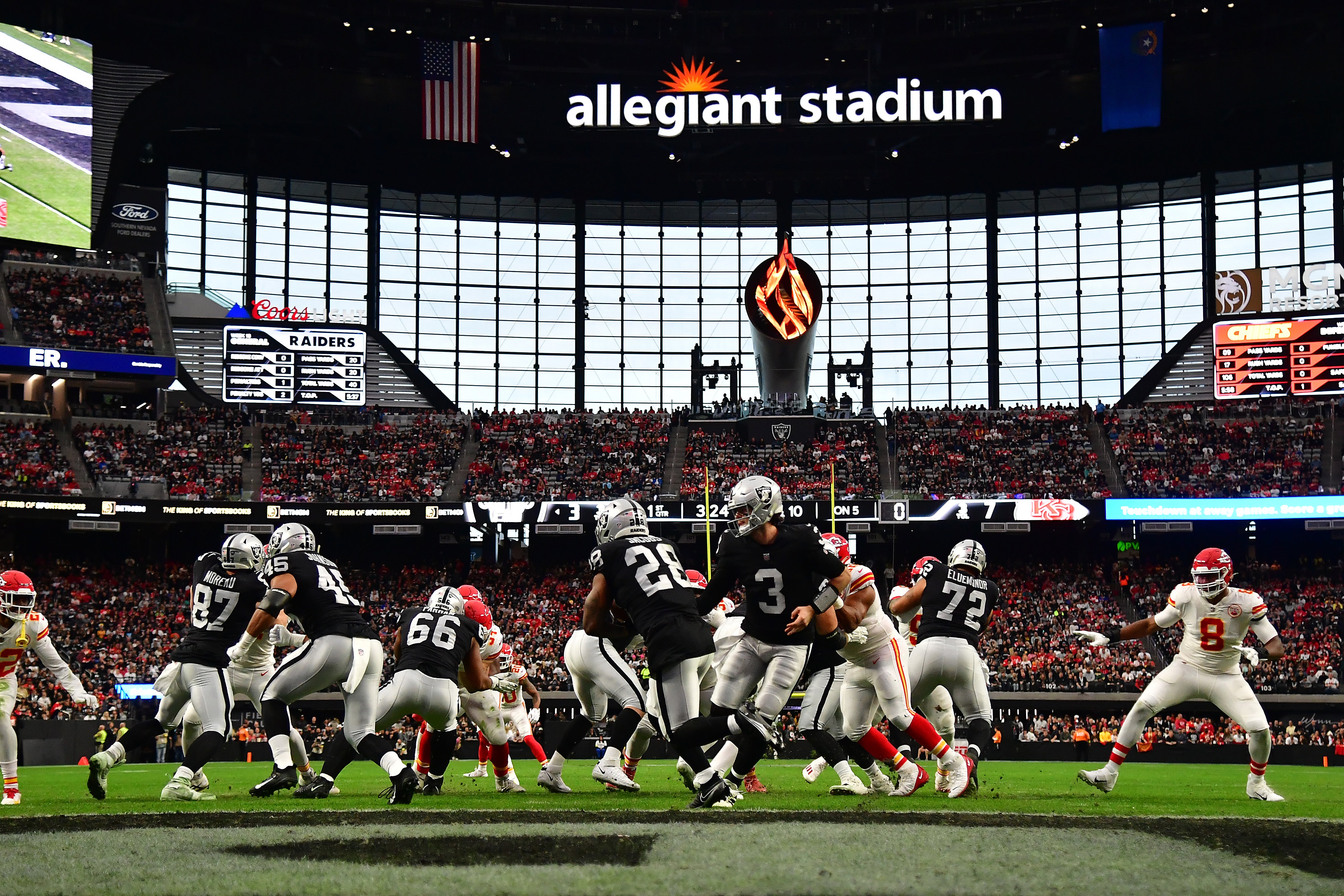 Raiders, Jacobs, free agency