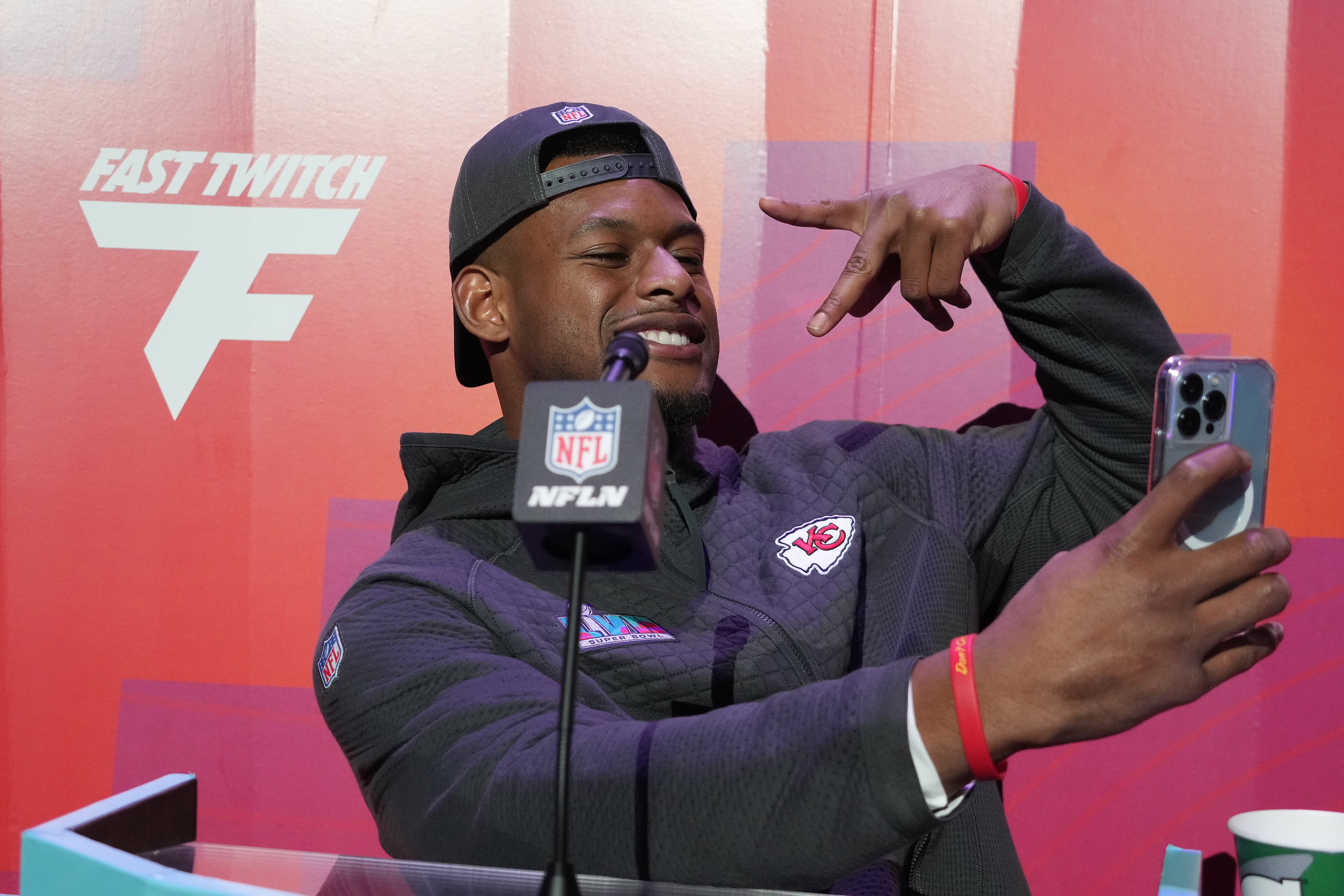 Chiefs, Smith-Schuster, free agency