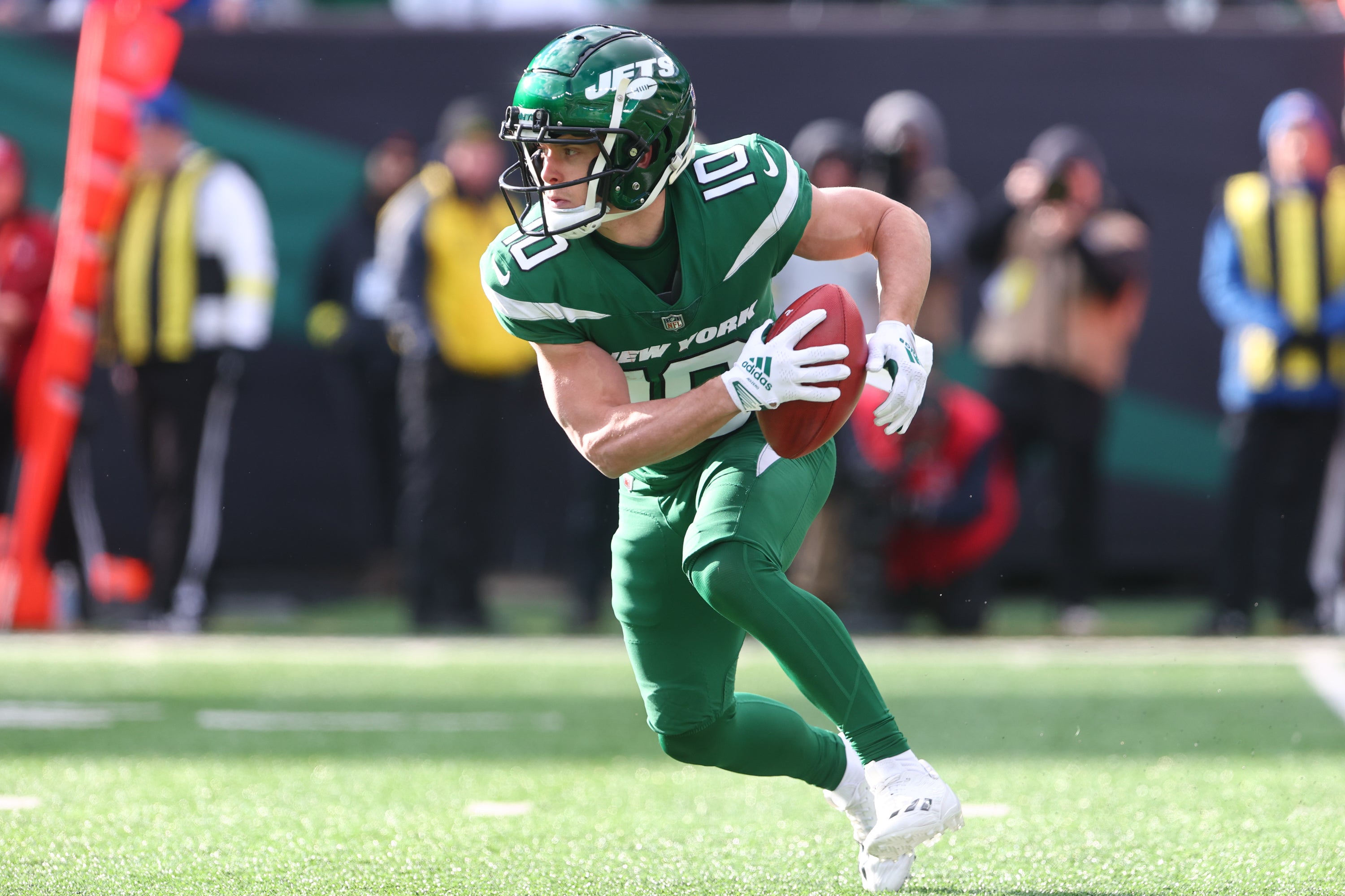 Patriots Braxton Berrios