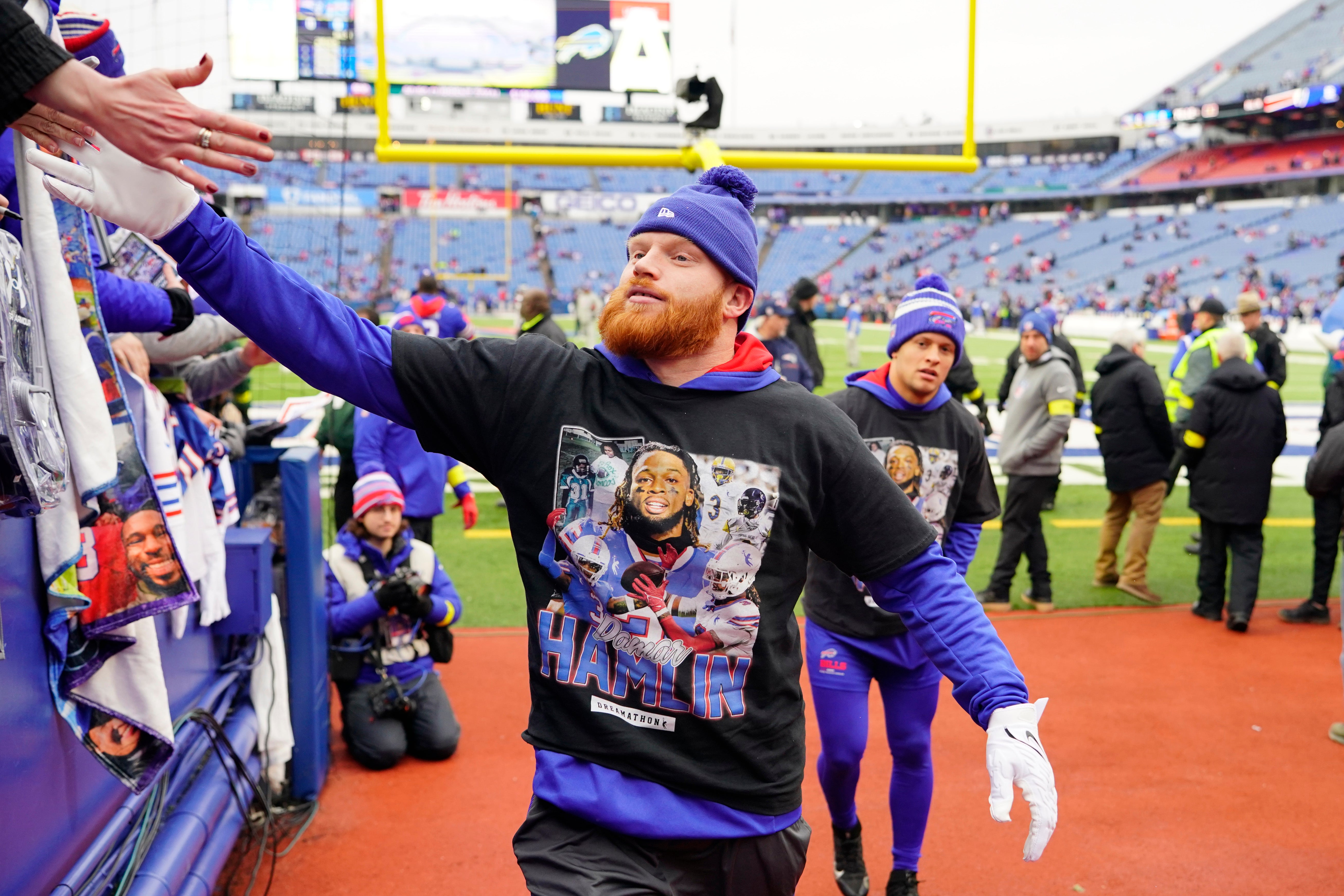 Buffalo Bills Tyler Matakevich linebacker re-sign contract free agent Tremaine Edmunds NFL football stats news