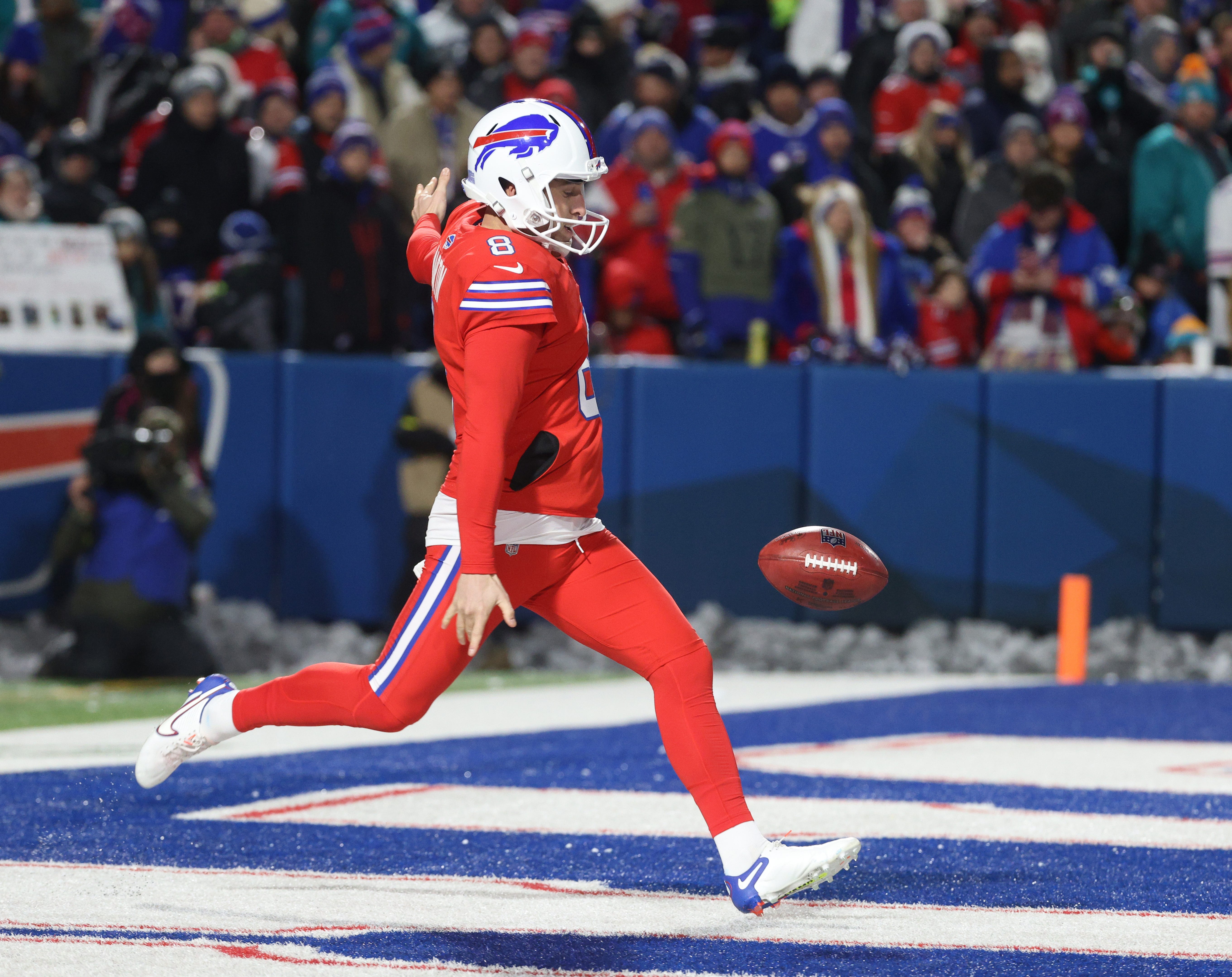 Buffalo Bills re-sign punter Sam Martin contract details NFL football free agency stats news