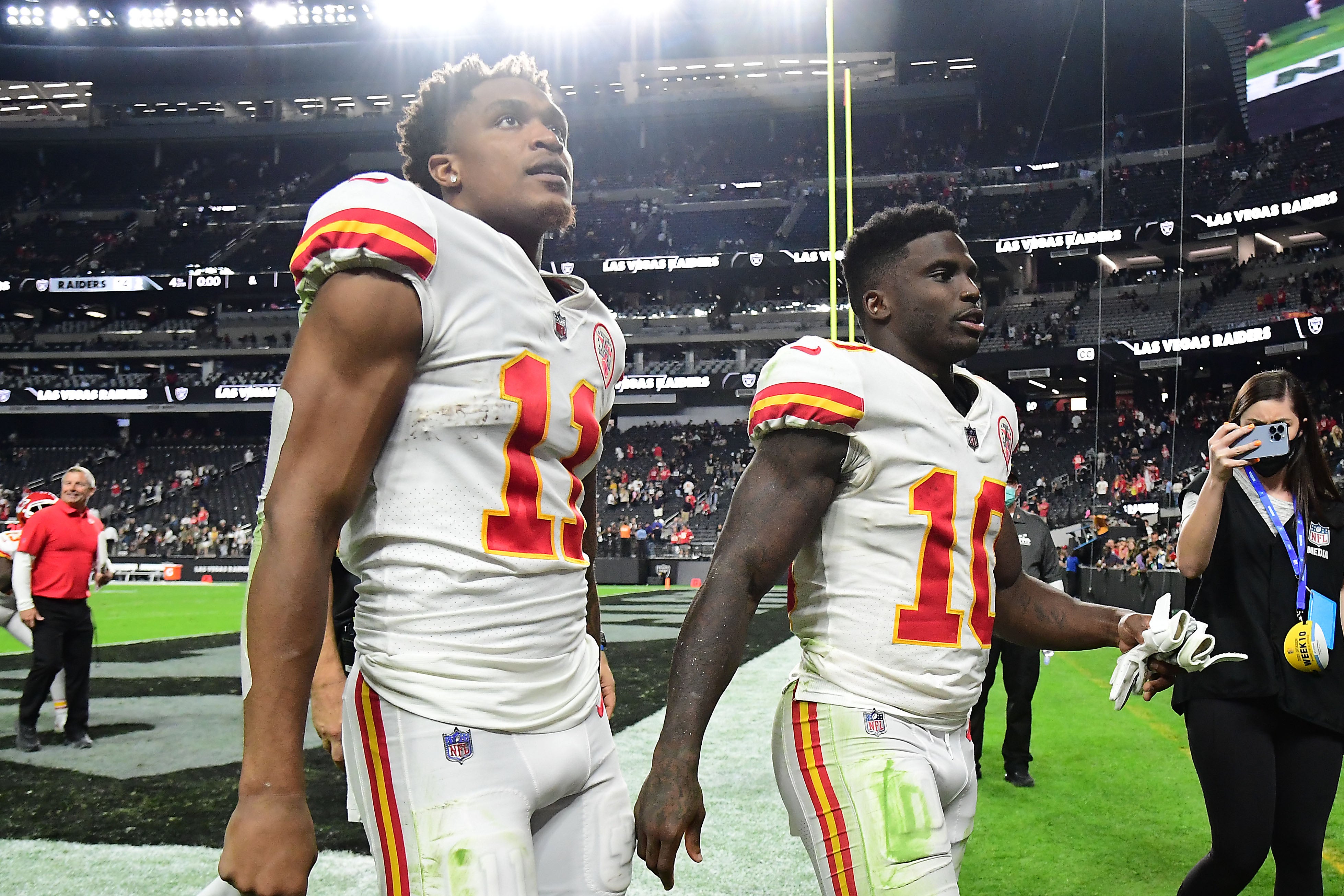 Chiefs, robinson, hill