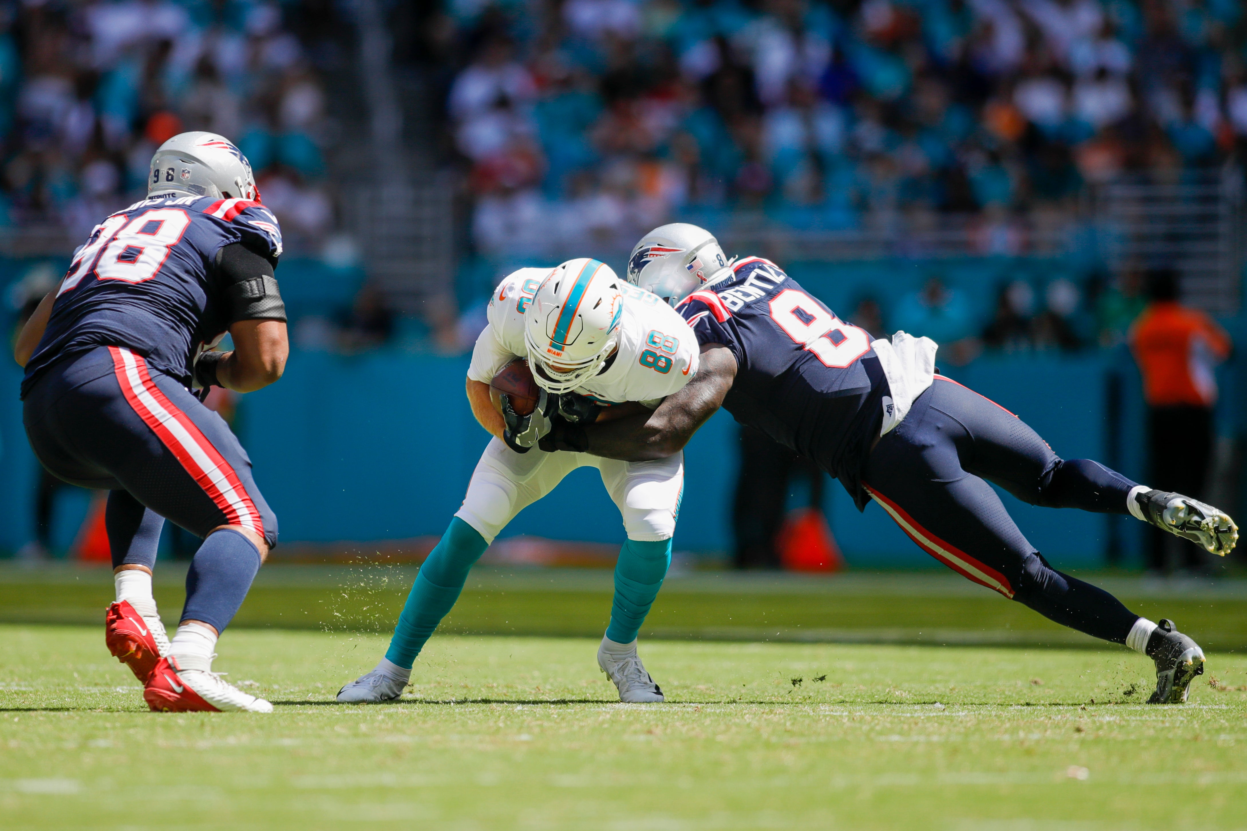 Mike Gesicki Patriots free agency