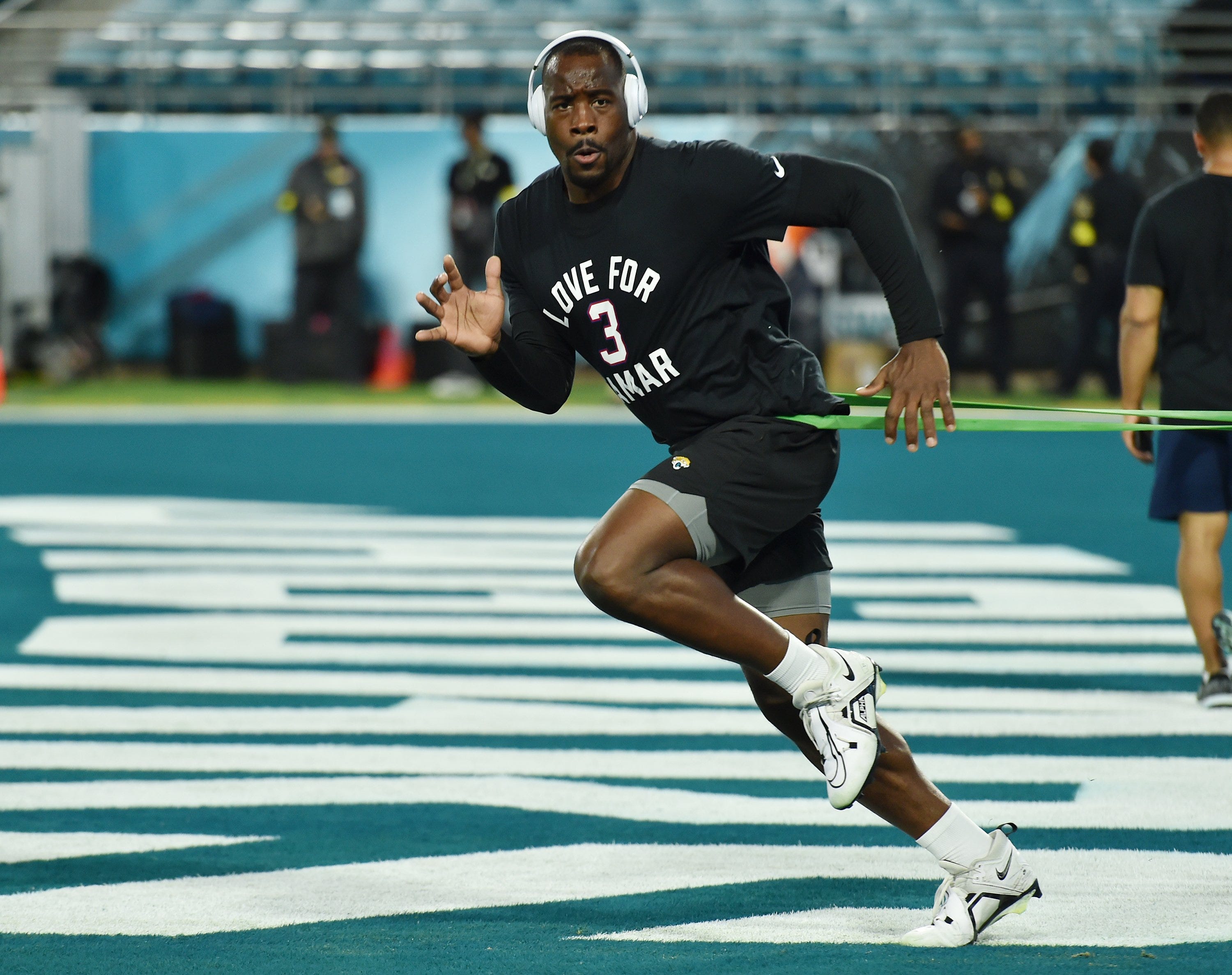 Manhertz, Broncos, Jaguars