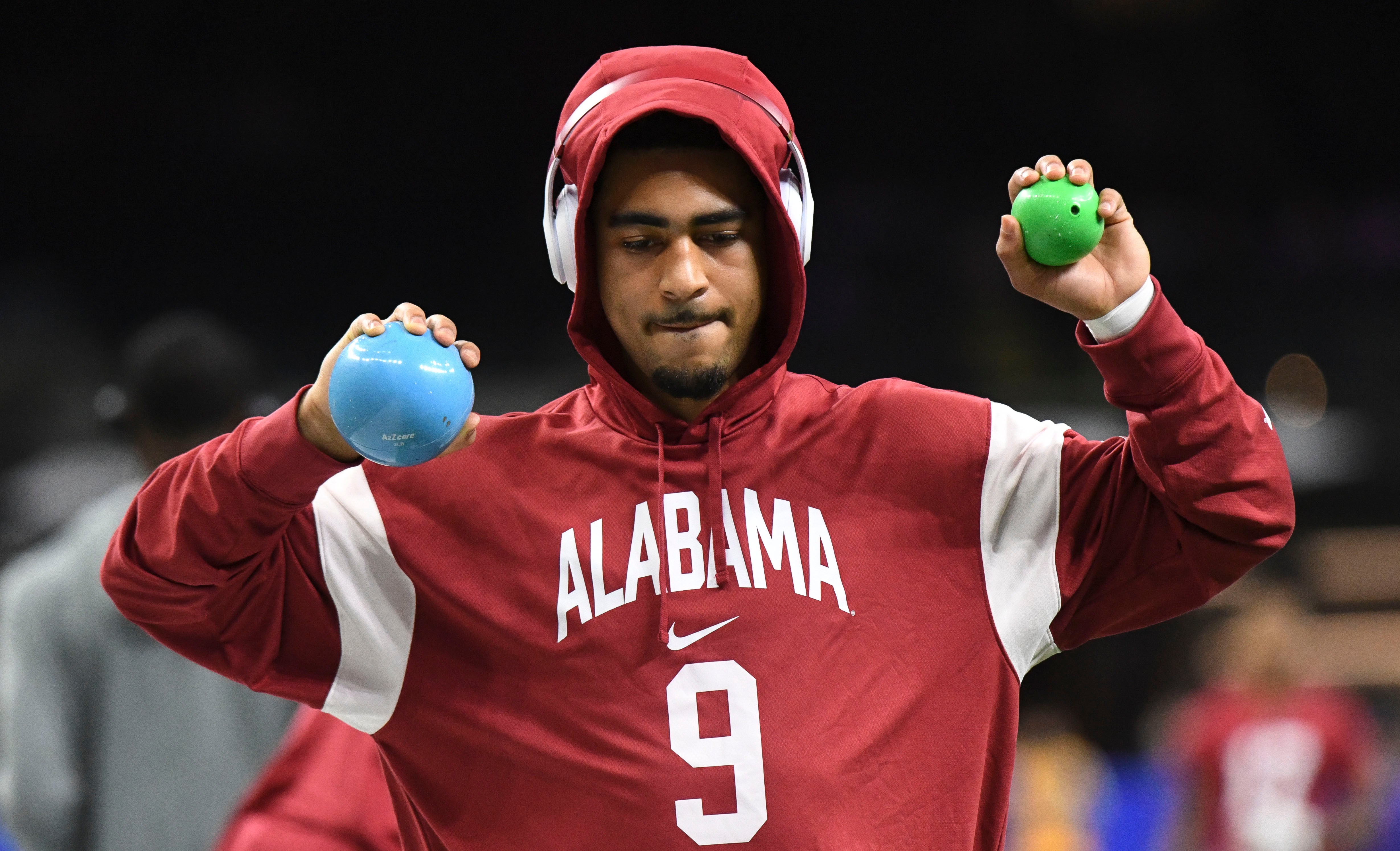 Dec 31, 2022; New Orleans, LA, USA; Alabama quarterback Bryce Young (9) goes through his pregame warmup routine before the Crimson Tide faced Kansas State in the 2022 Sugar Bowl at Caesars Superdome.