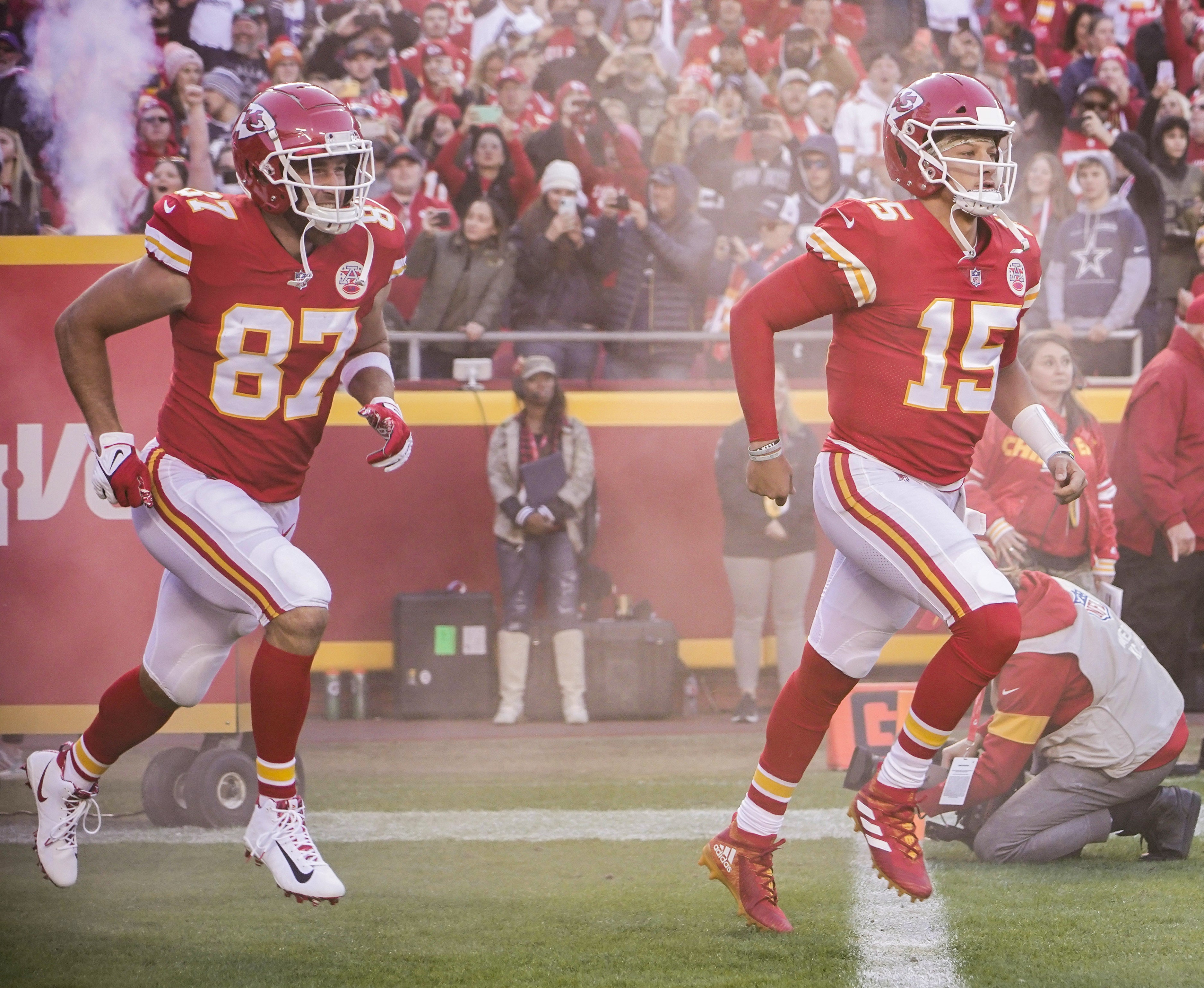 Mahomes, kelce, chiefs