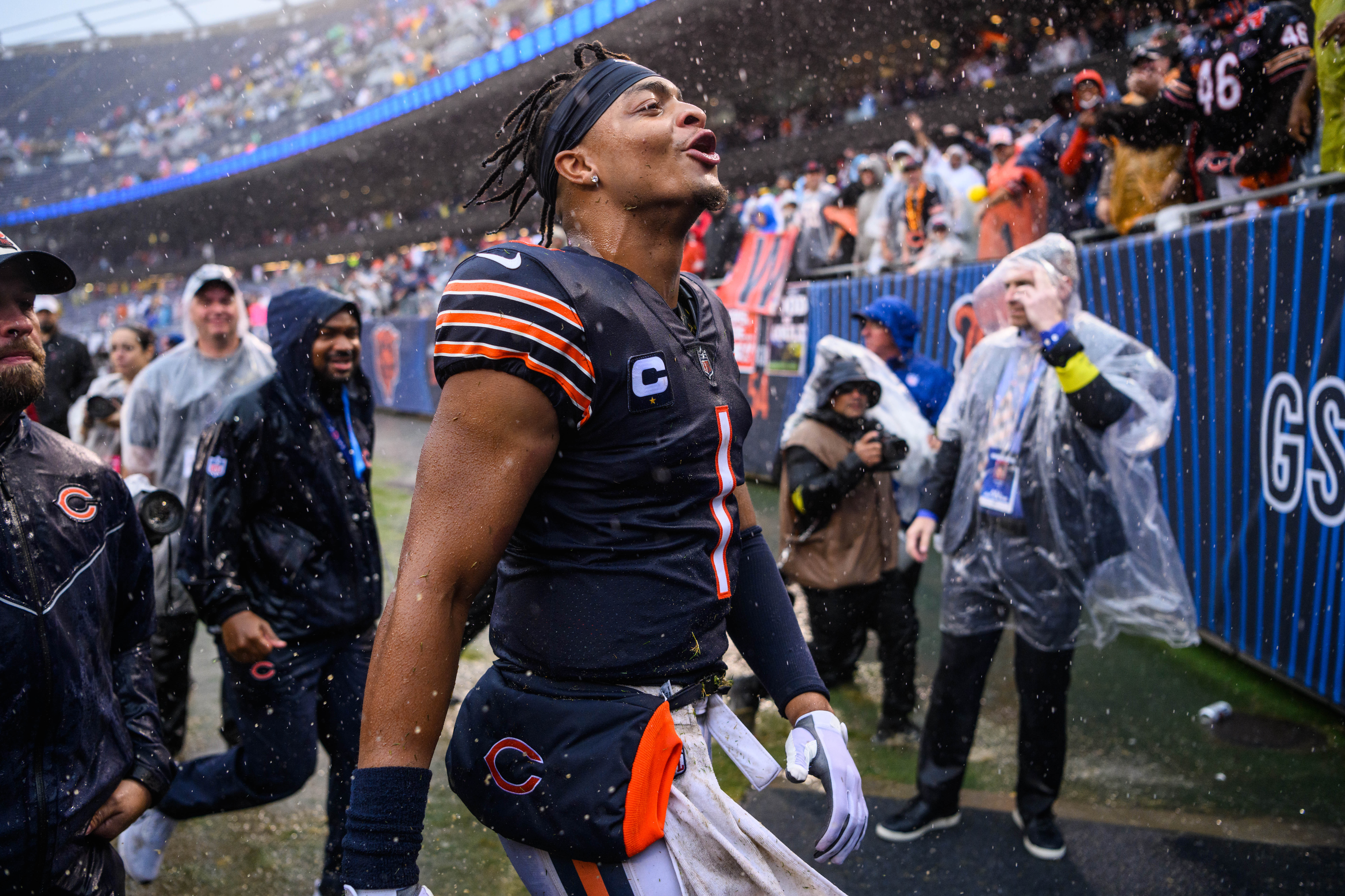 Chicago Bears Justin Fields D.J. Moore trade NFL football stats news