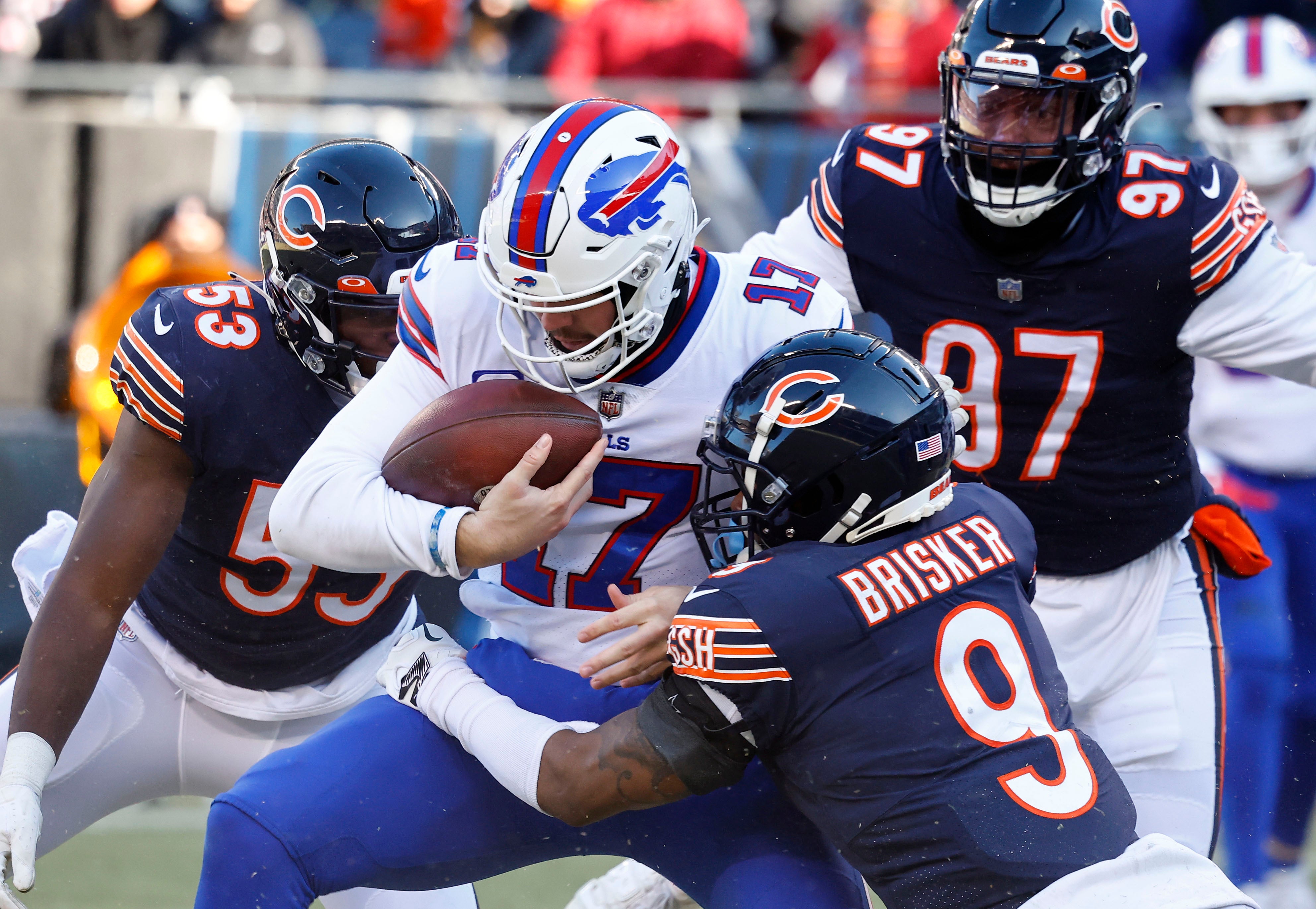 Chicago Bears pass rush defense NFL draft 2023 Jadeveon Clowney Robert Quinn Yannick Ngakoue free agent stats NFL football news