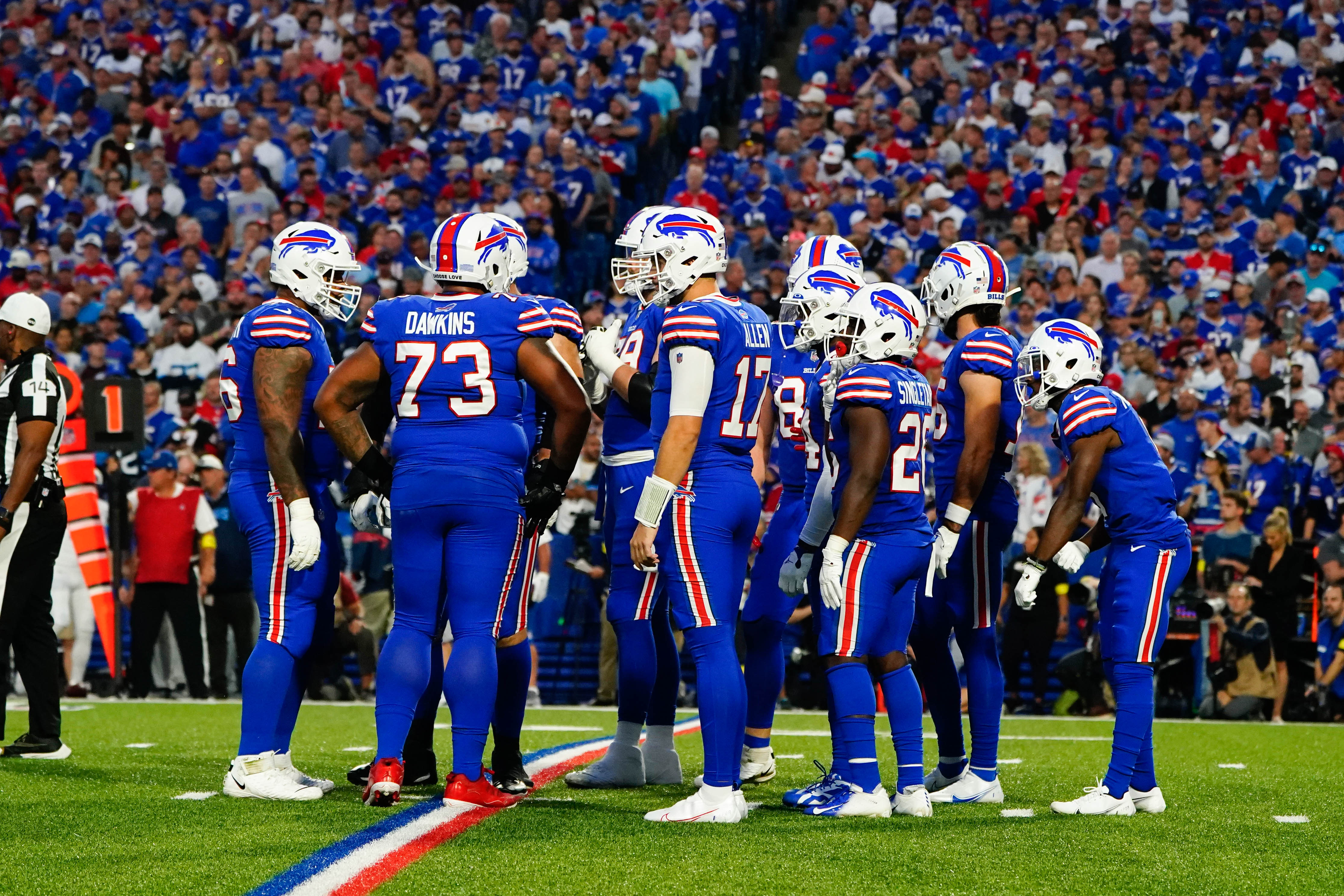 Buffalo BIlls huddle