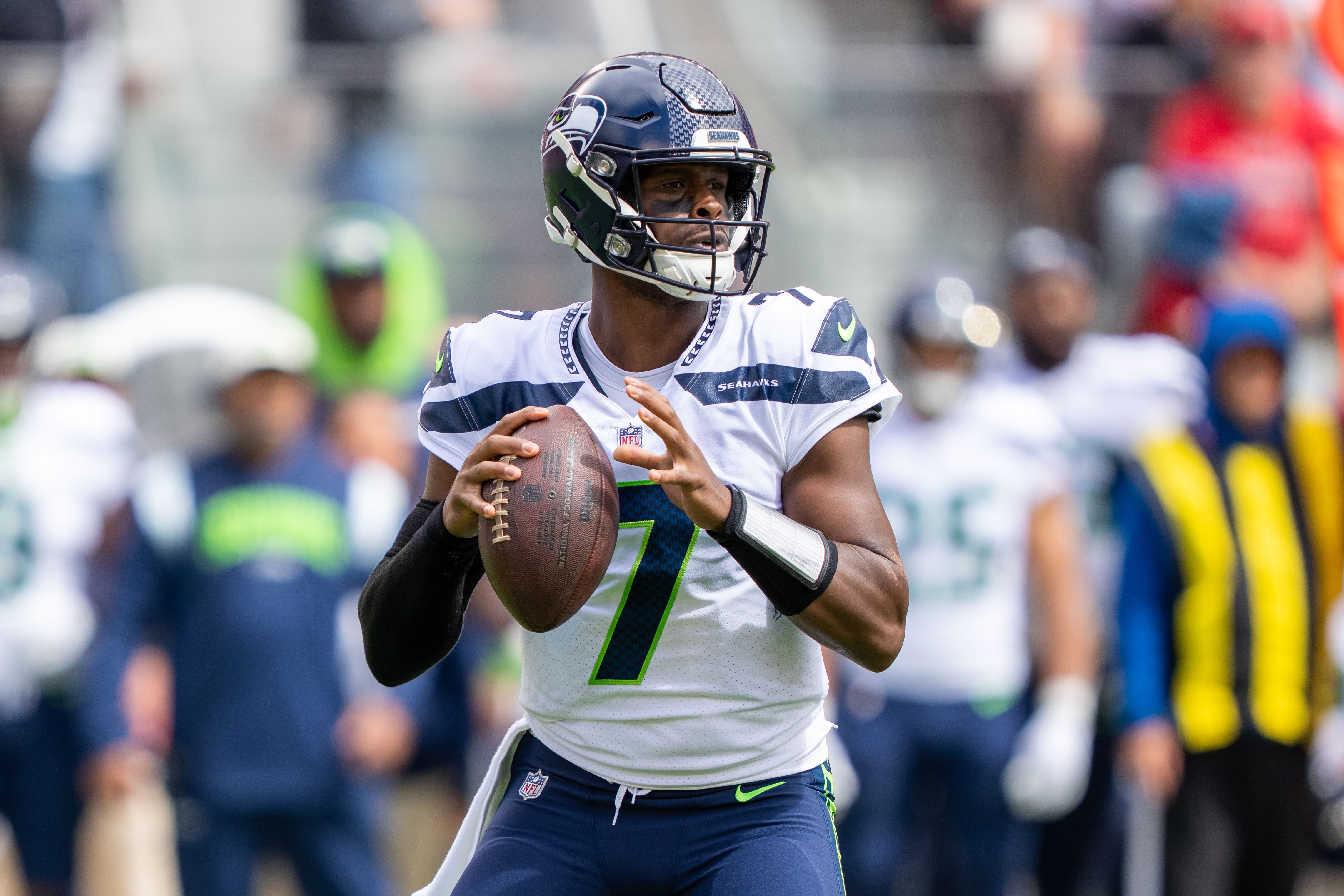 September 18, 2022; Santa Clara, California, USA; Seattle Seahawks quarterback Geno Smith (7) during the first quarter against the San Francisco 49ers at Levi's Stadium.