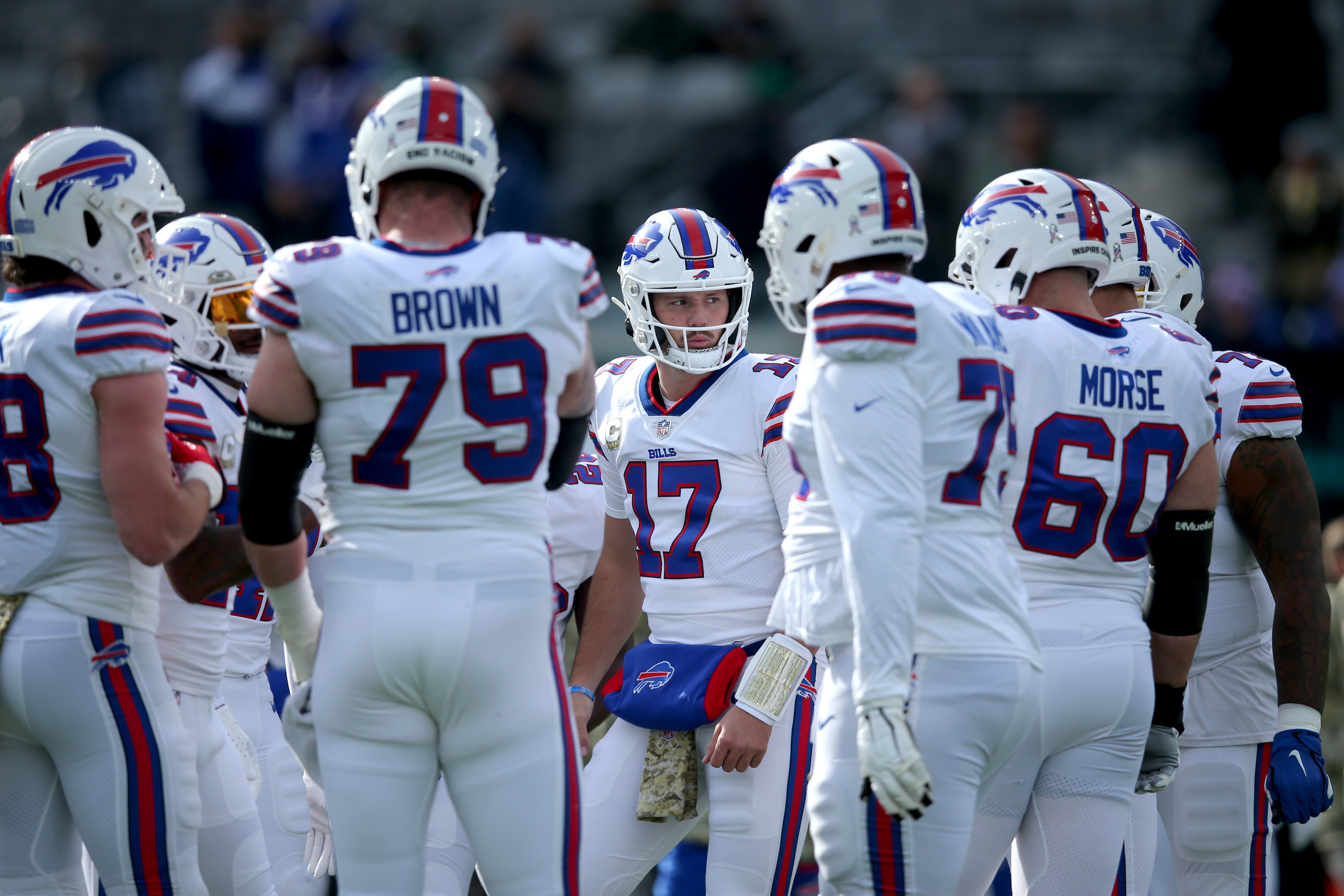 Buffalo Bills huddle