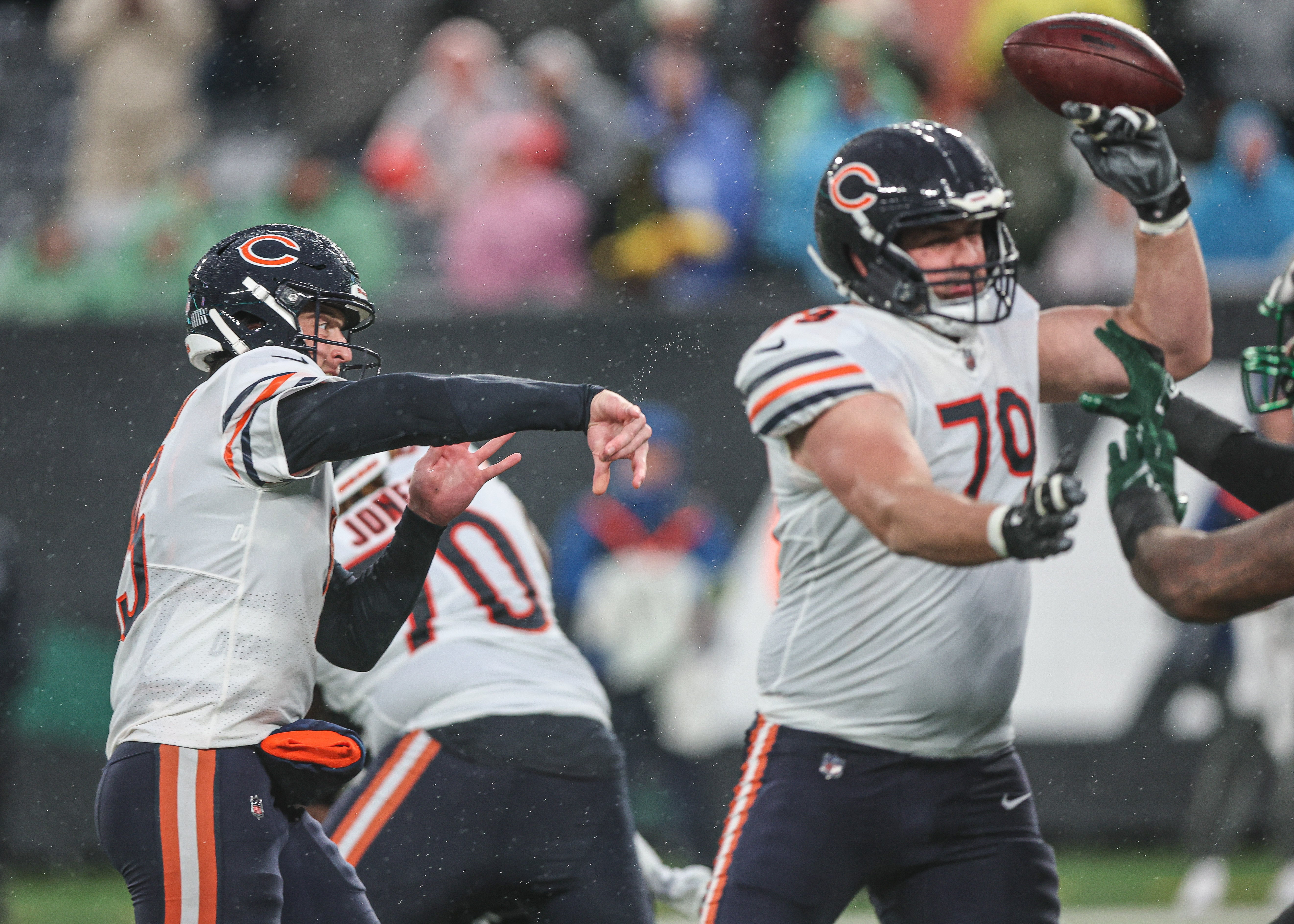 Chicago Bears QB quarterback Trevor SIemian free agent draft Cincinnati Bengals Super Bowl NFL football stats news