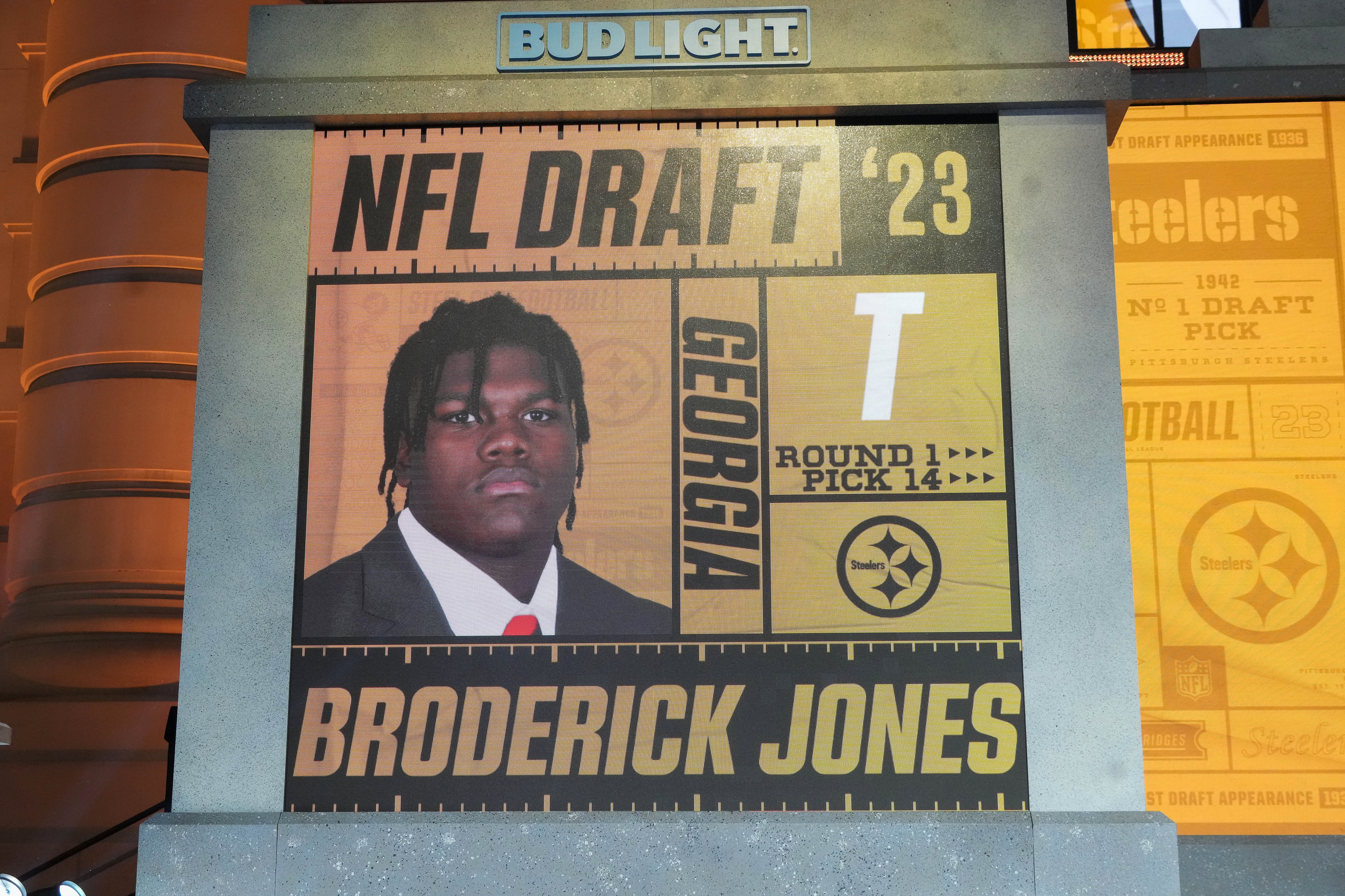Broderick Jones Patriots Steelers Jets NFL Draft trade