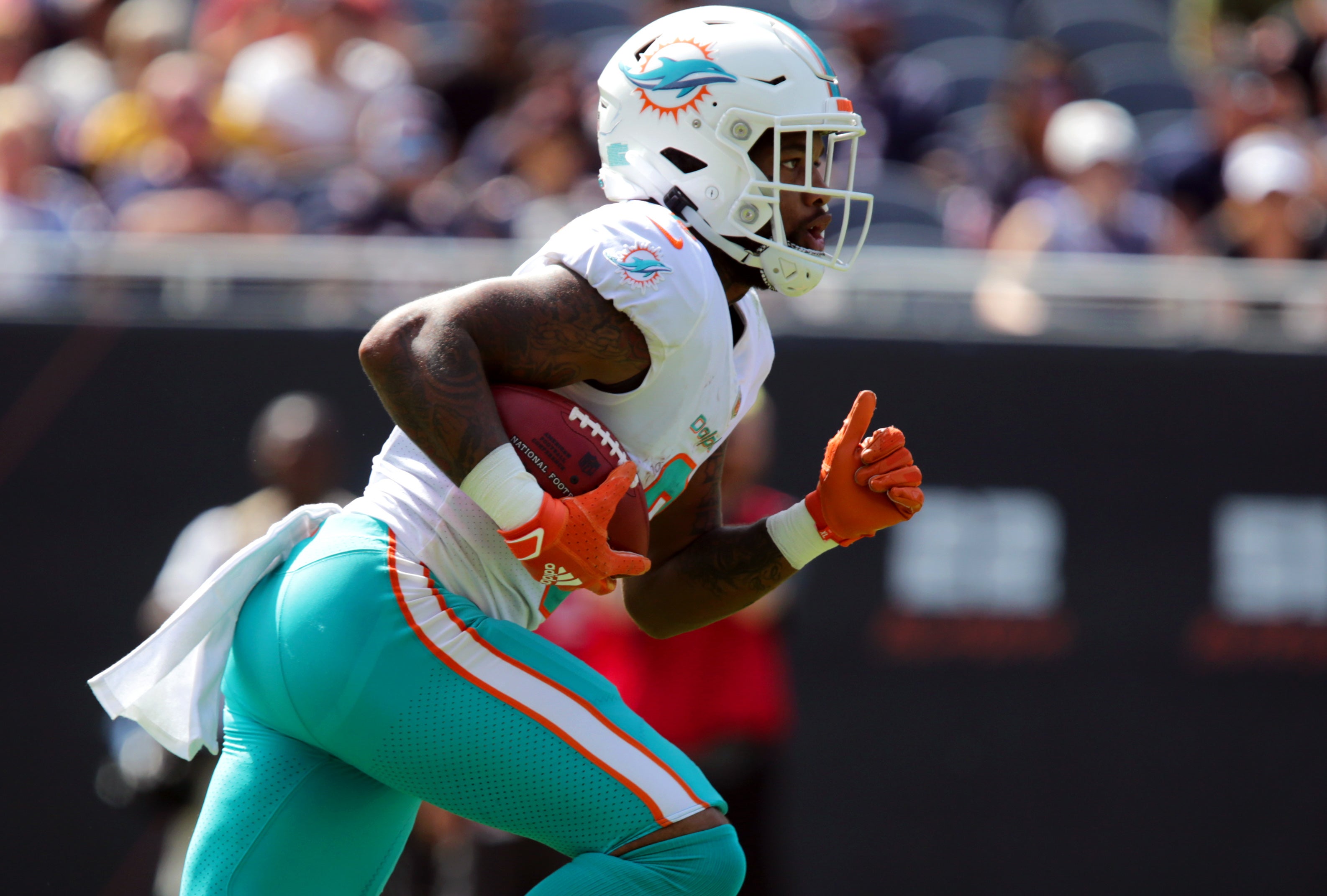 Patriots wide receiver Lynn Bowden released