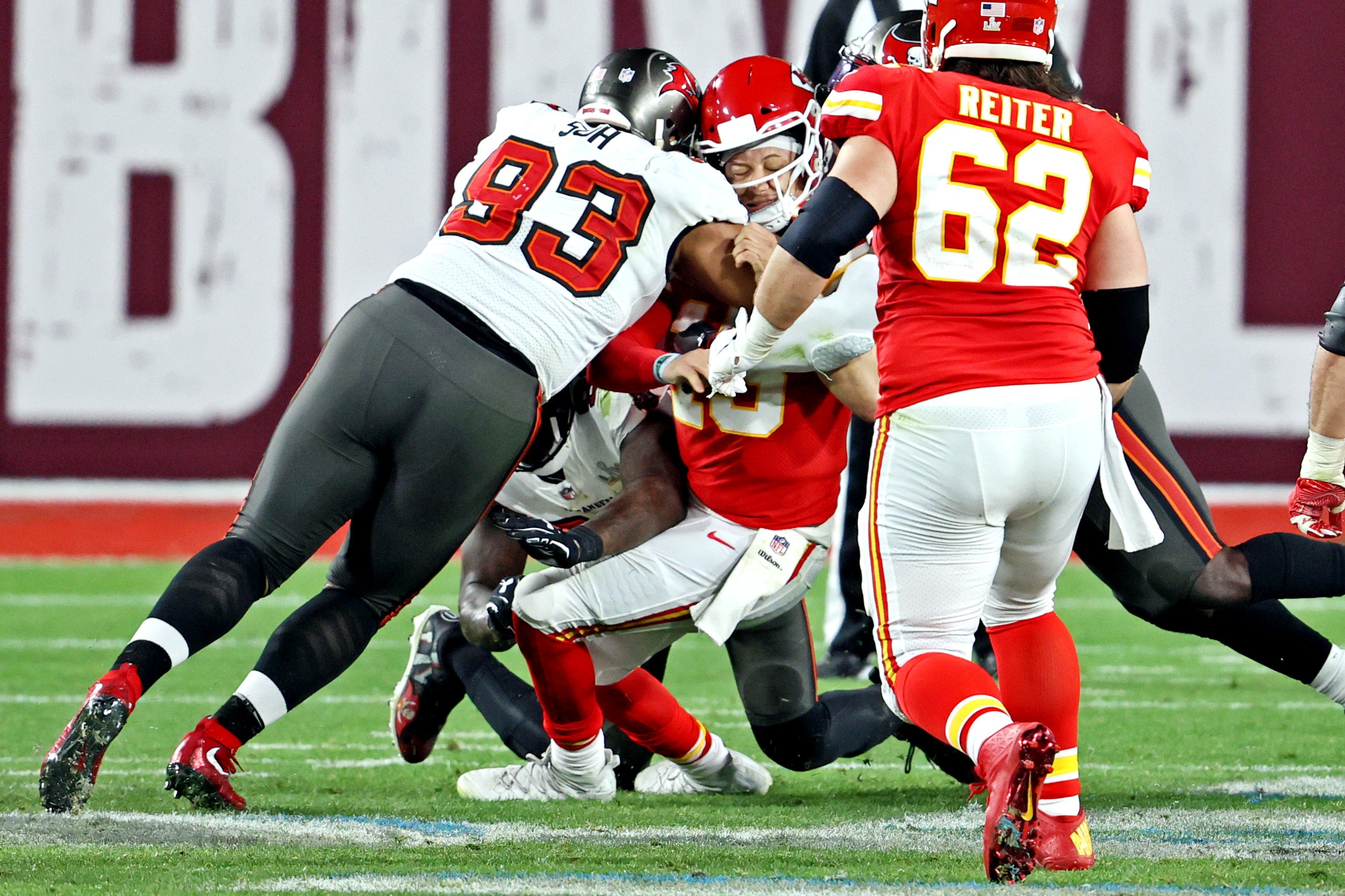 chiefs mahomes suh buccaneers