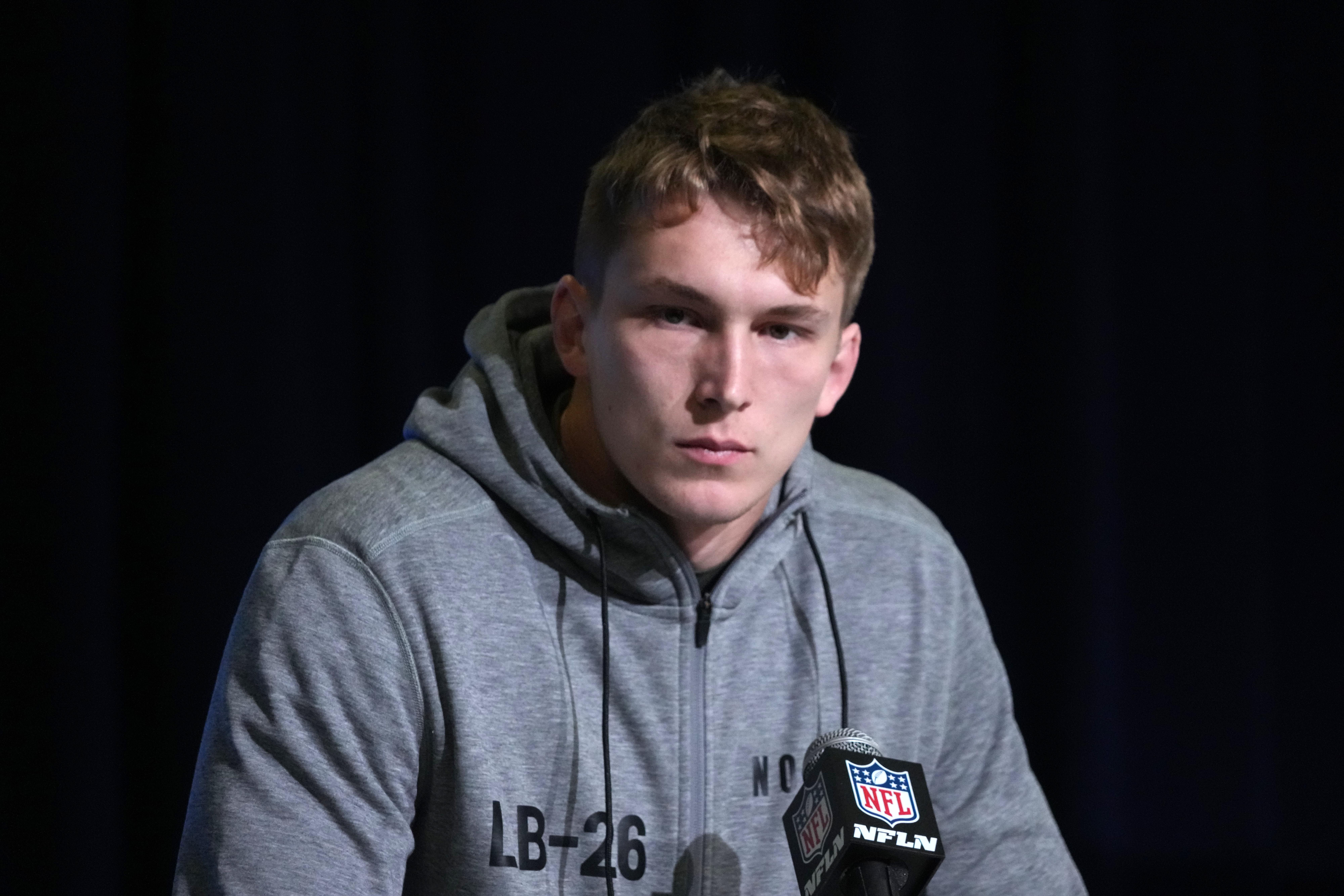 Broncos LB Drew Sanders