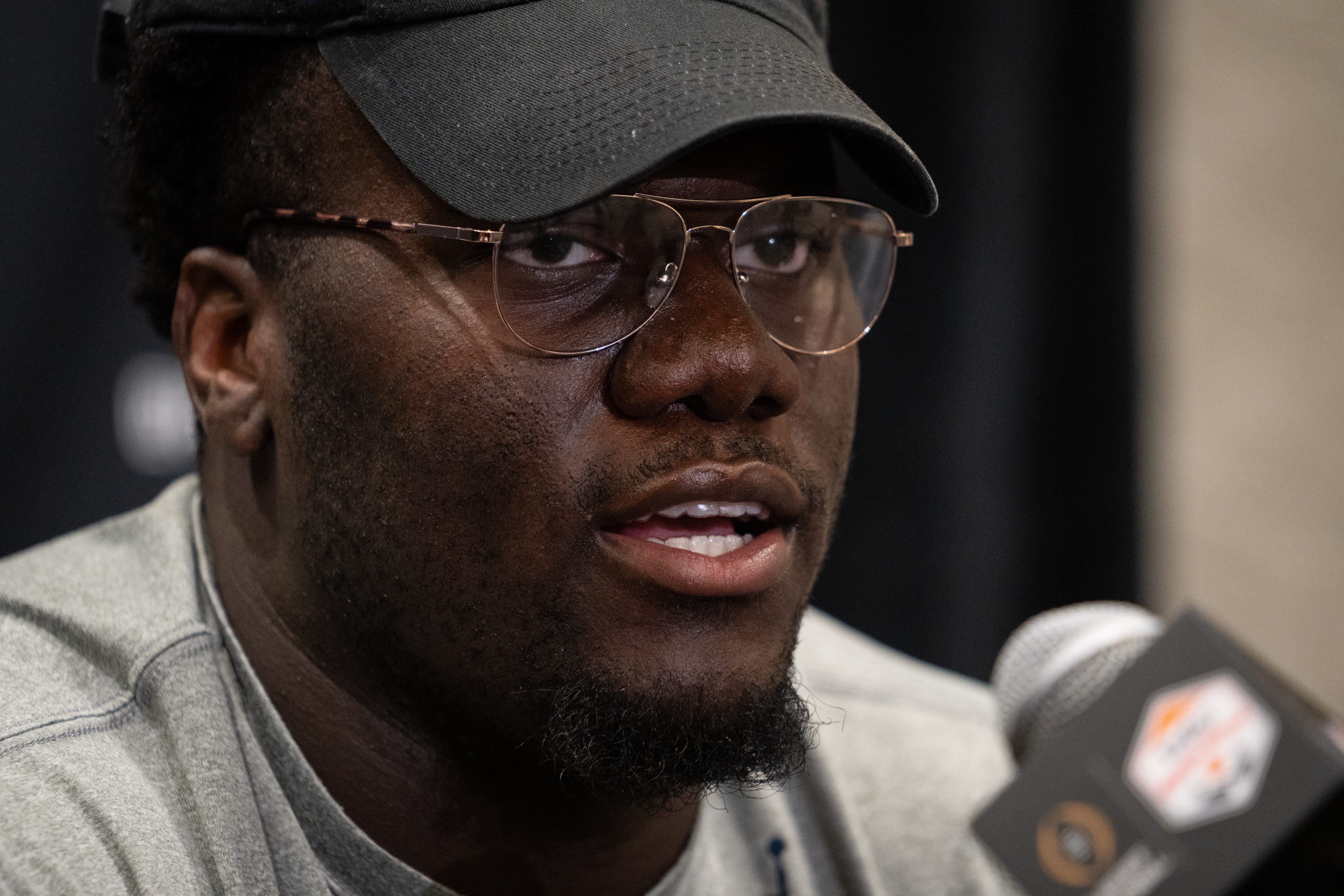 Olusegun Oluwatimi (Michigan center) answers a question during the Fiesta Bowl news conference on Dec. 27, 2022, in the Arizona Ballroom at Camelback Inn in Paradise Valley, Arizona. Fiesta Bowl.