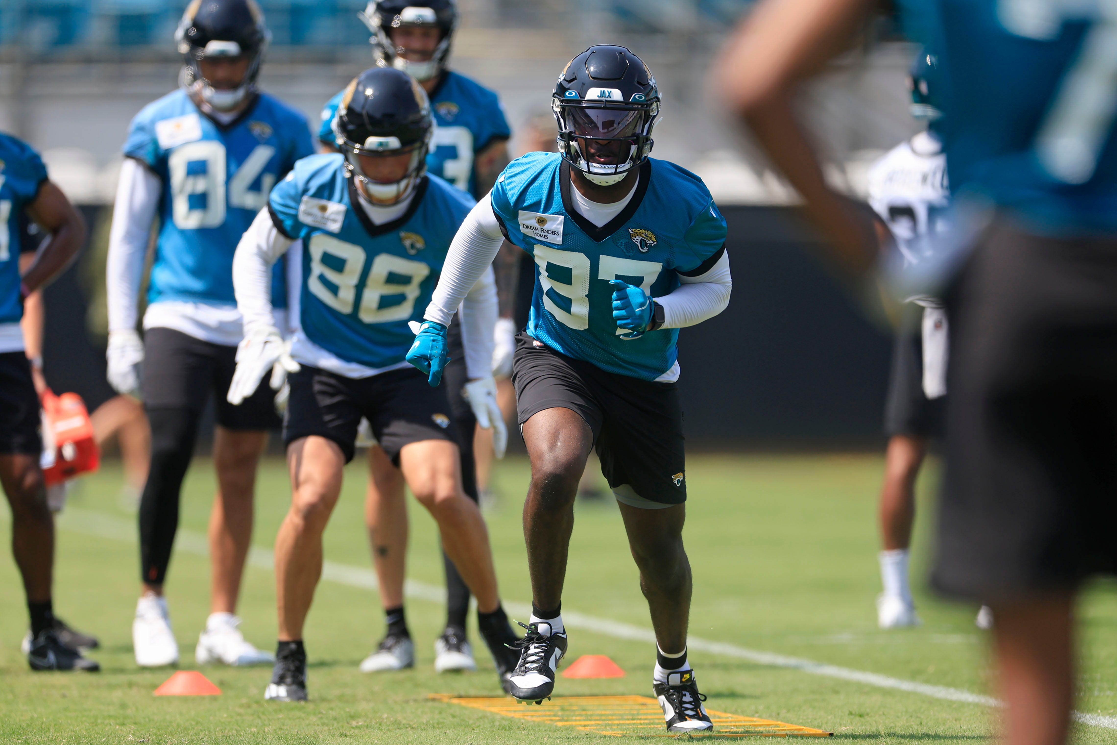 Jacksonville Jaguars wide receivers running a drill during OTAs