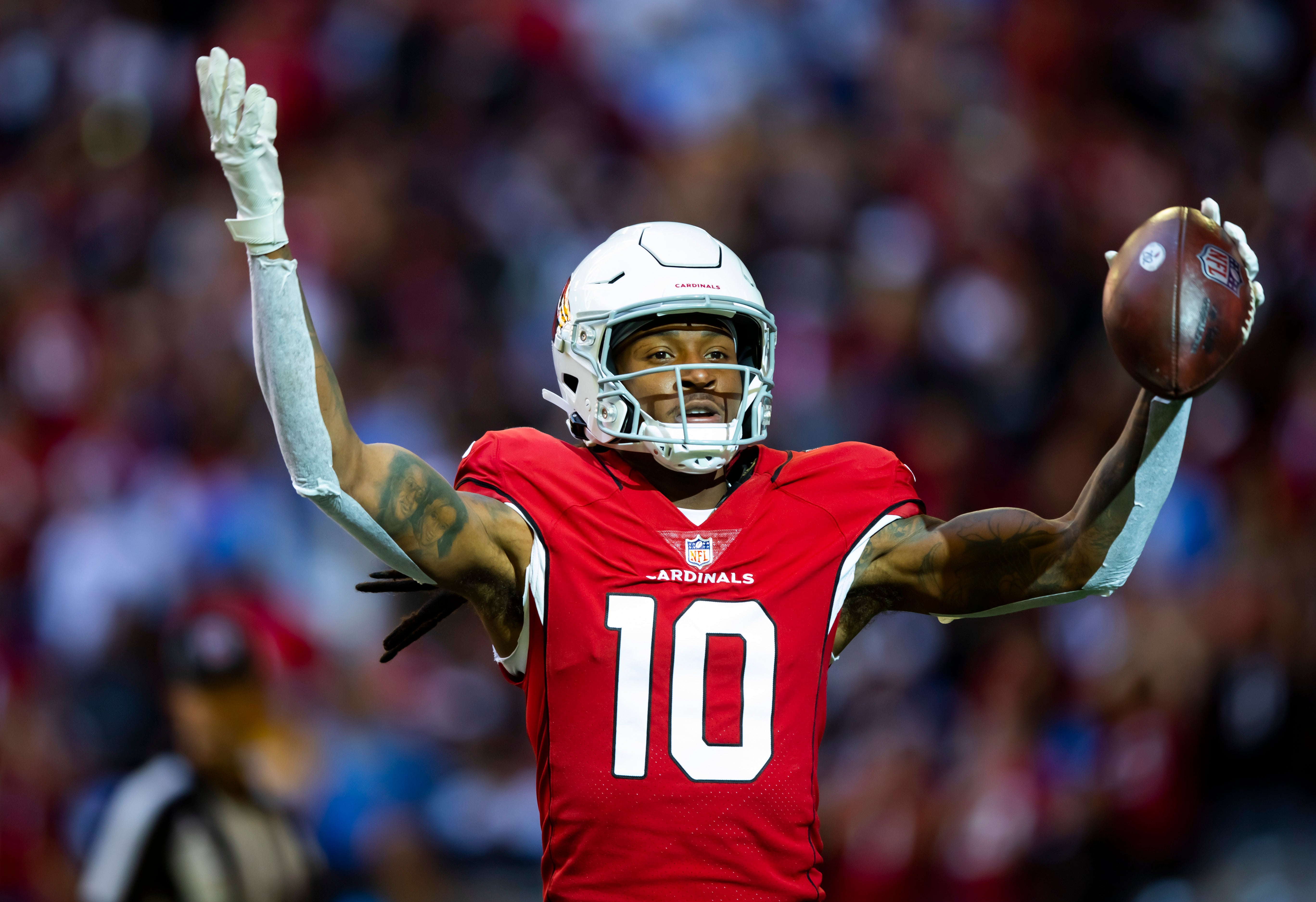 DeAndre Hopkins leaves Titans and Patriots without an offer