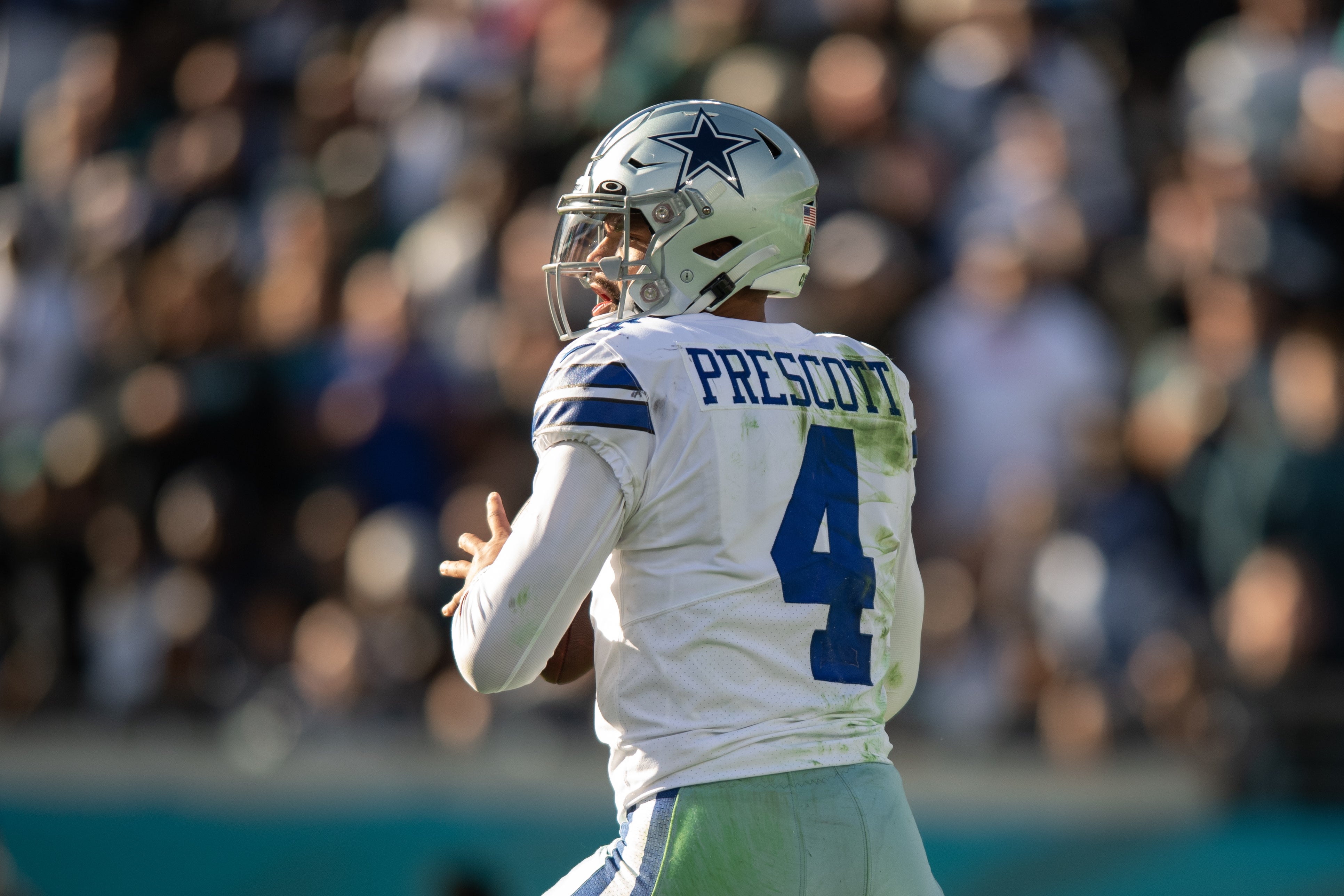 Dallas Cowboys QB Dak Prescott about to throw a pass against the Jacksonville Jaguars.