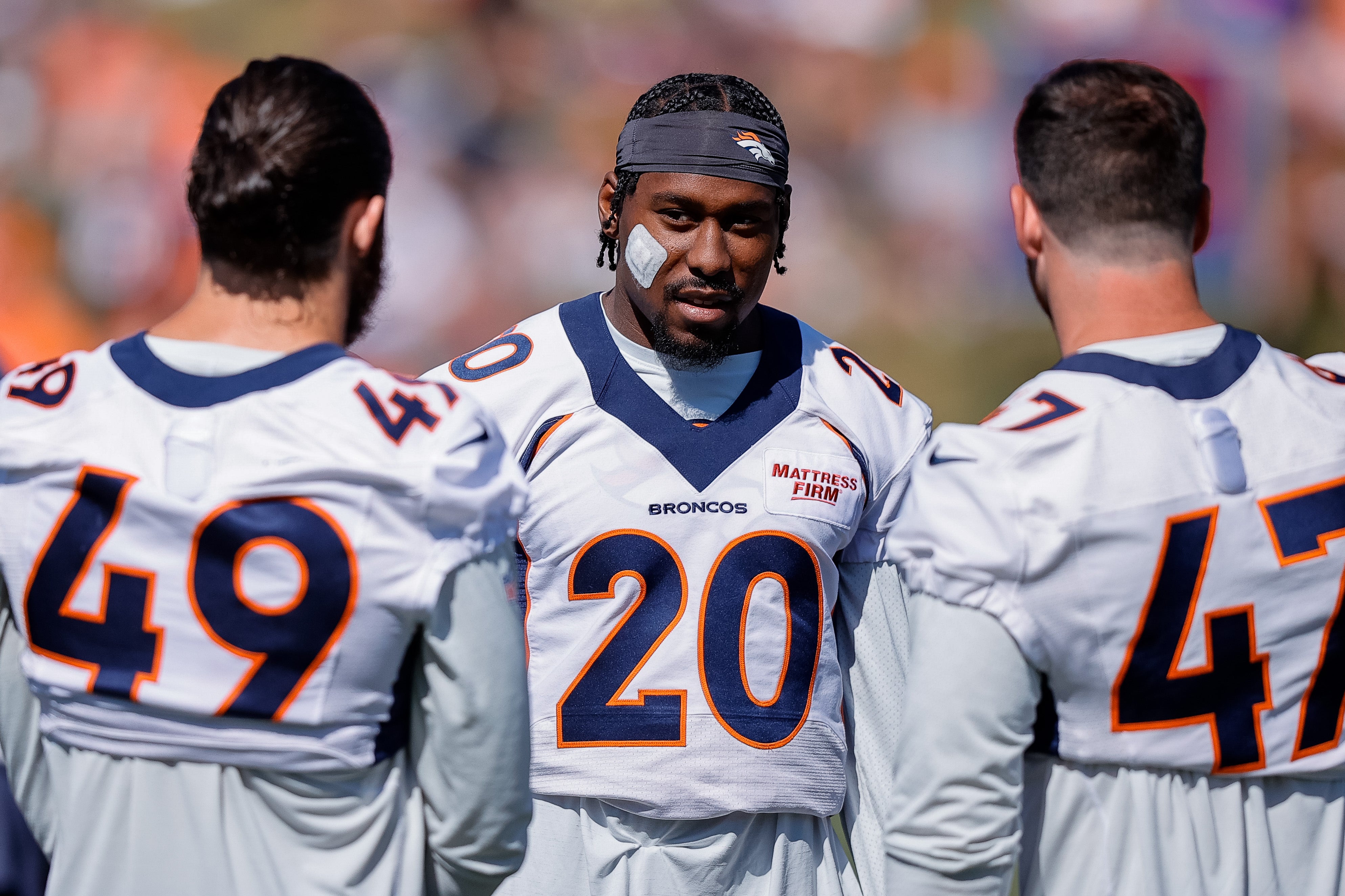 Denver Broncos linebacker Alex Singleton