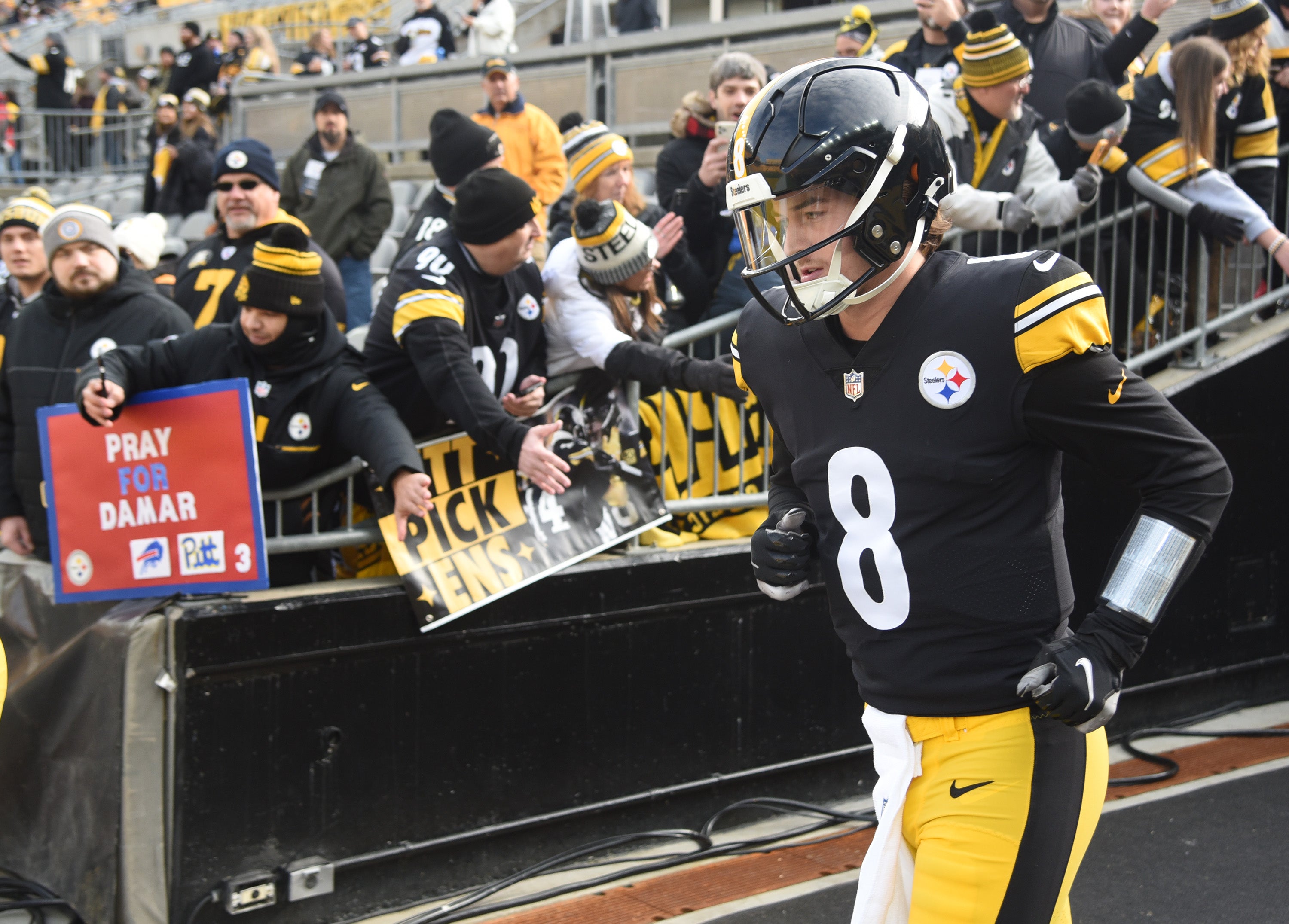Steelers QB Kenny Pickett, 3 and out Podcast the Volume John MiddleKauff NFL News