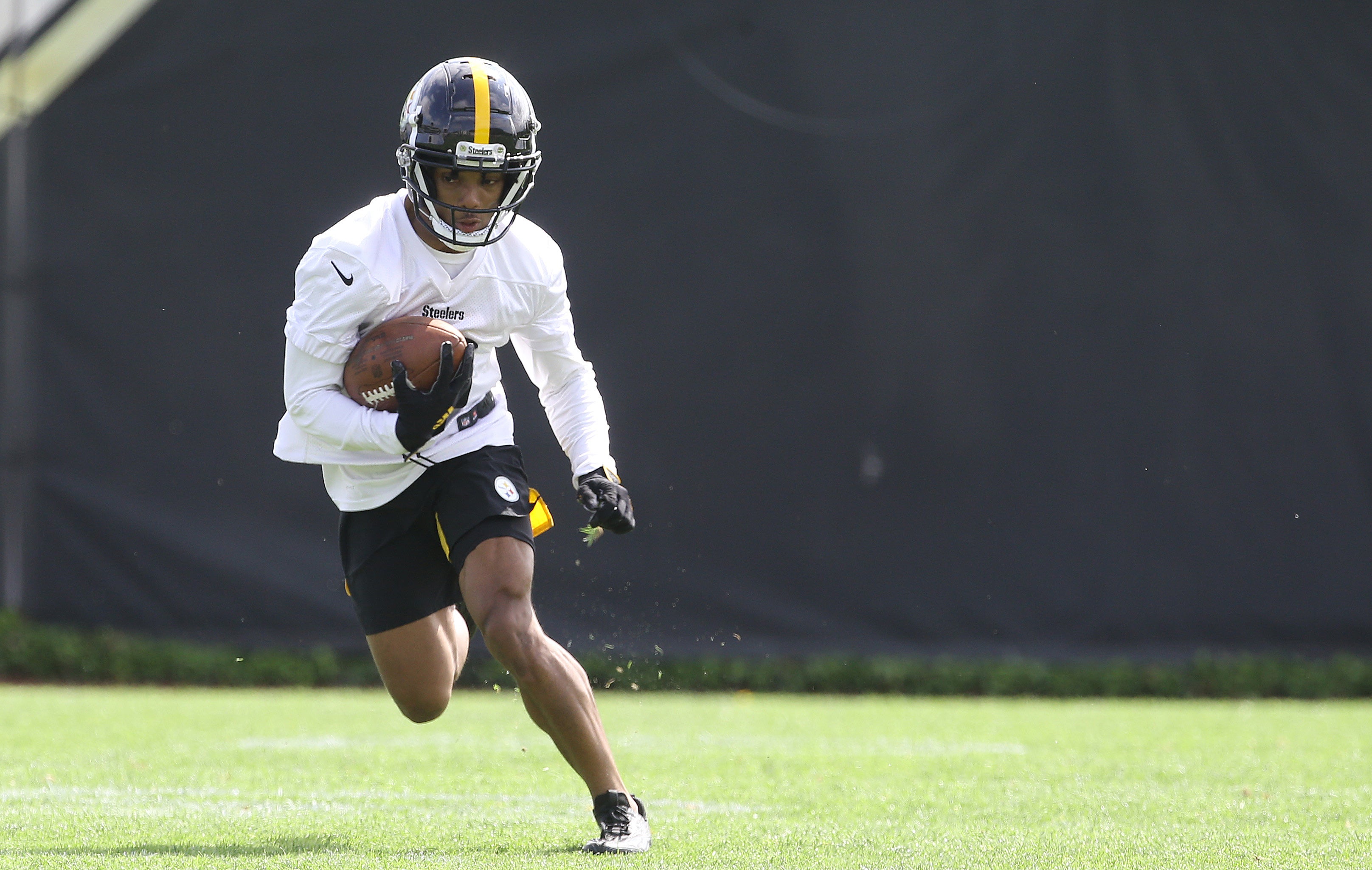 Pittsburgh Steelers slot wr training camp battle 2023