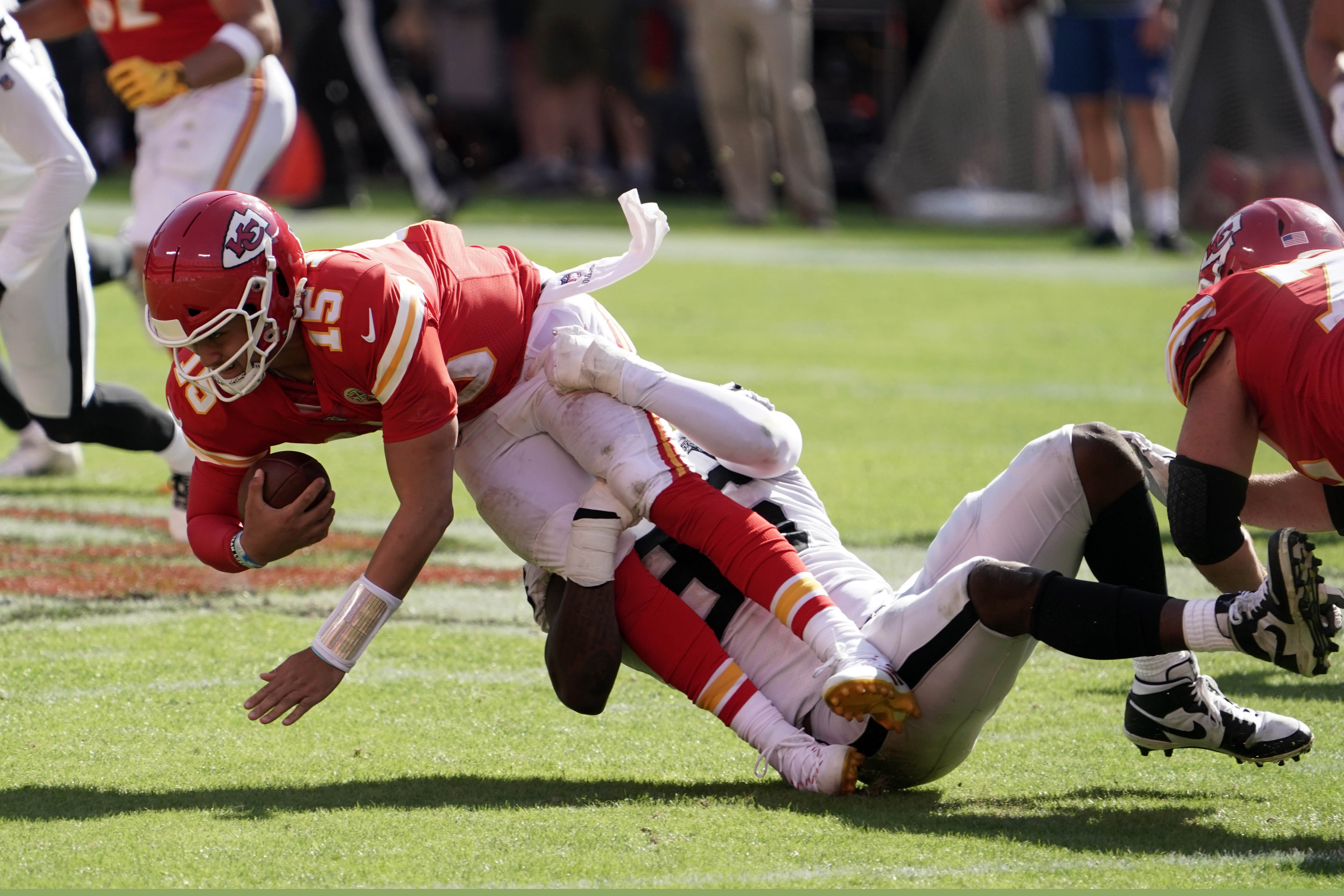 Kansas city chiefs las vegas raiders patrick mahomes maxx crosby