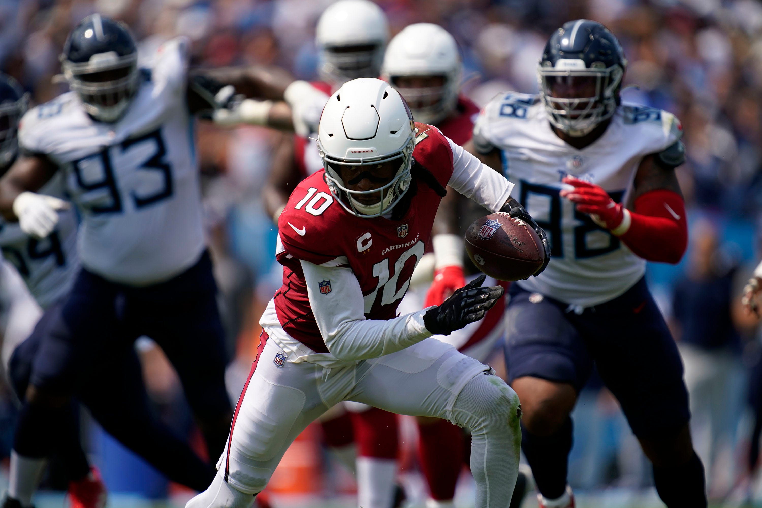 WR DeAndre Hopkins has signed a two-year contract with the Tennessee Titans.