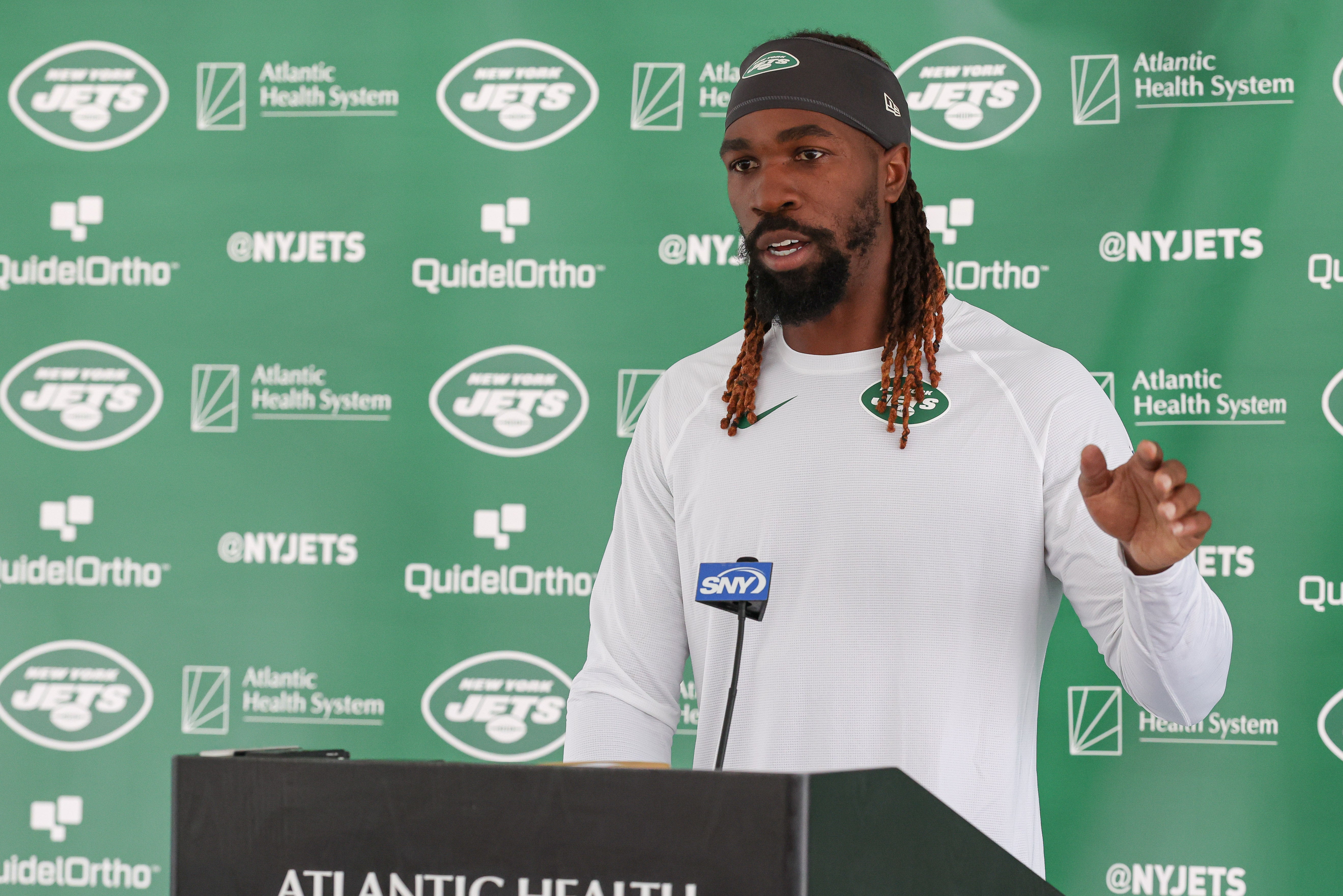 New York Jets linebacker C.J. Mosley (57) talks with media during the New York Jets Training Camp at Atlantic Health Jets Training Center.