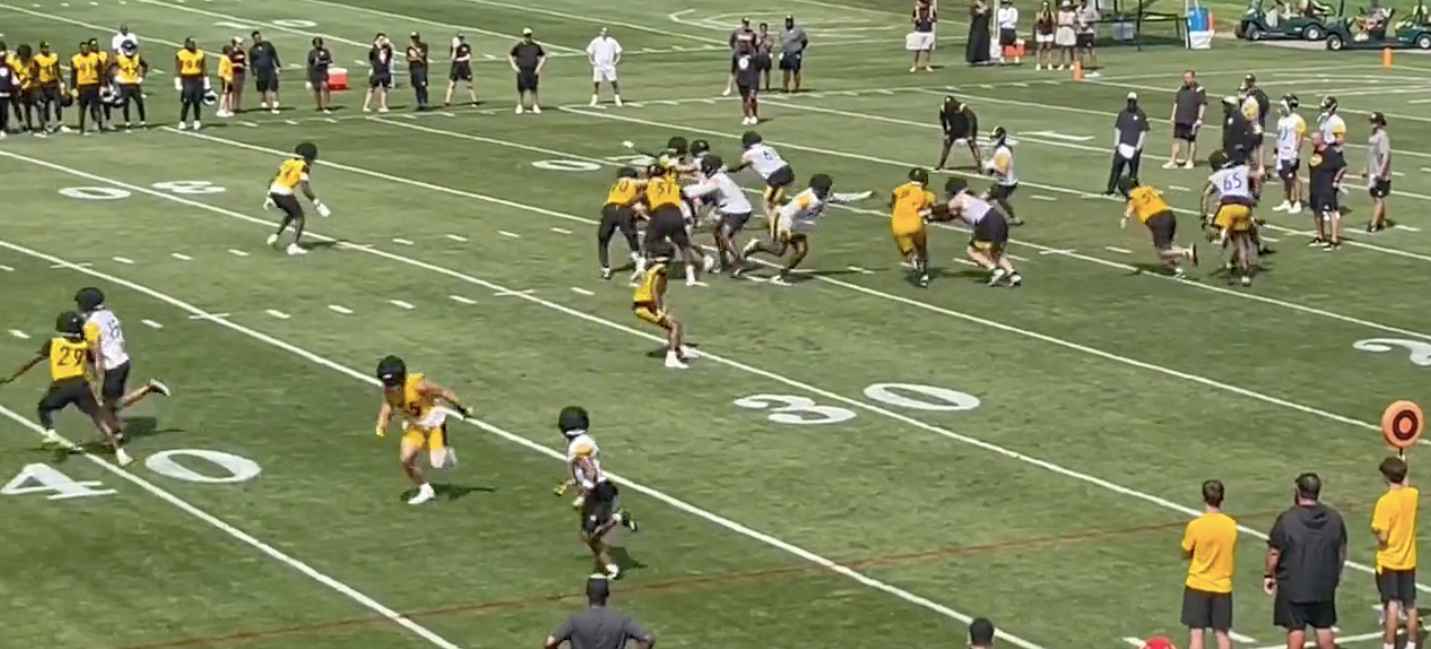 Steelers Training Camp: Kenny Pickett and Calvin Austin build chemistry