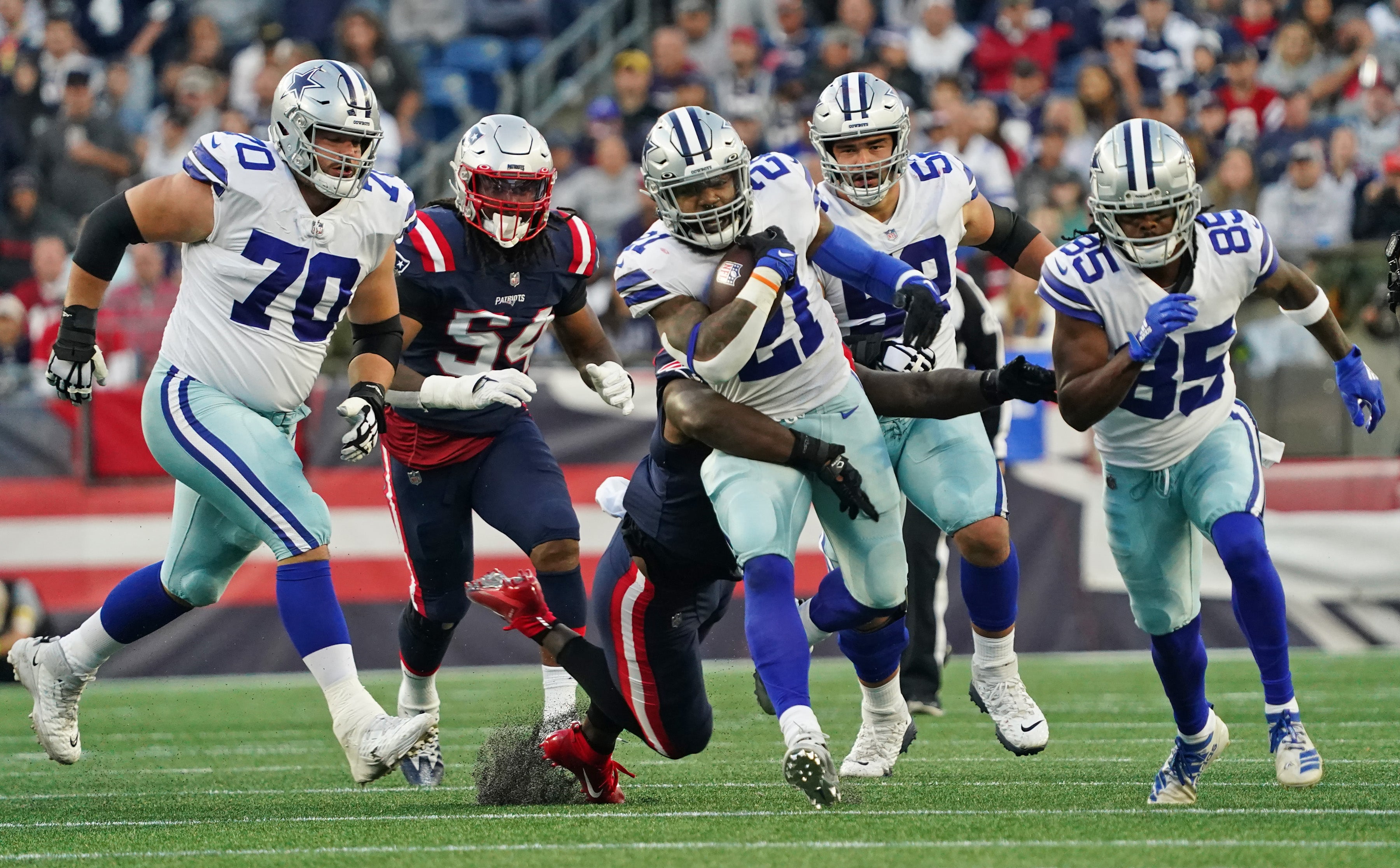 Former Dallas Cowboys RB Ezekiel Elliott visited the New England Patriots on Saturday.