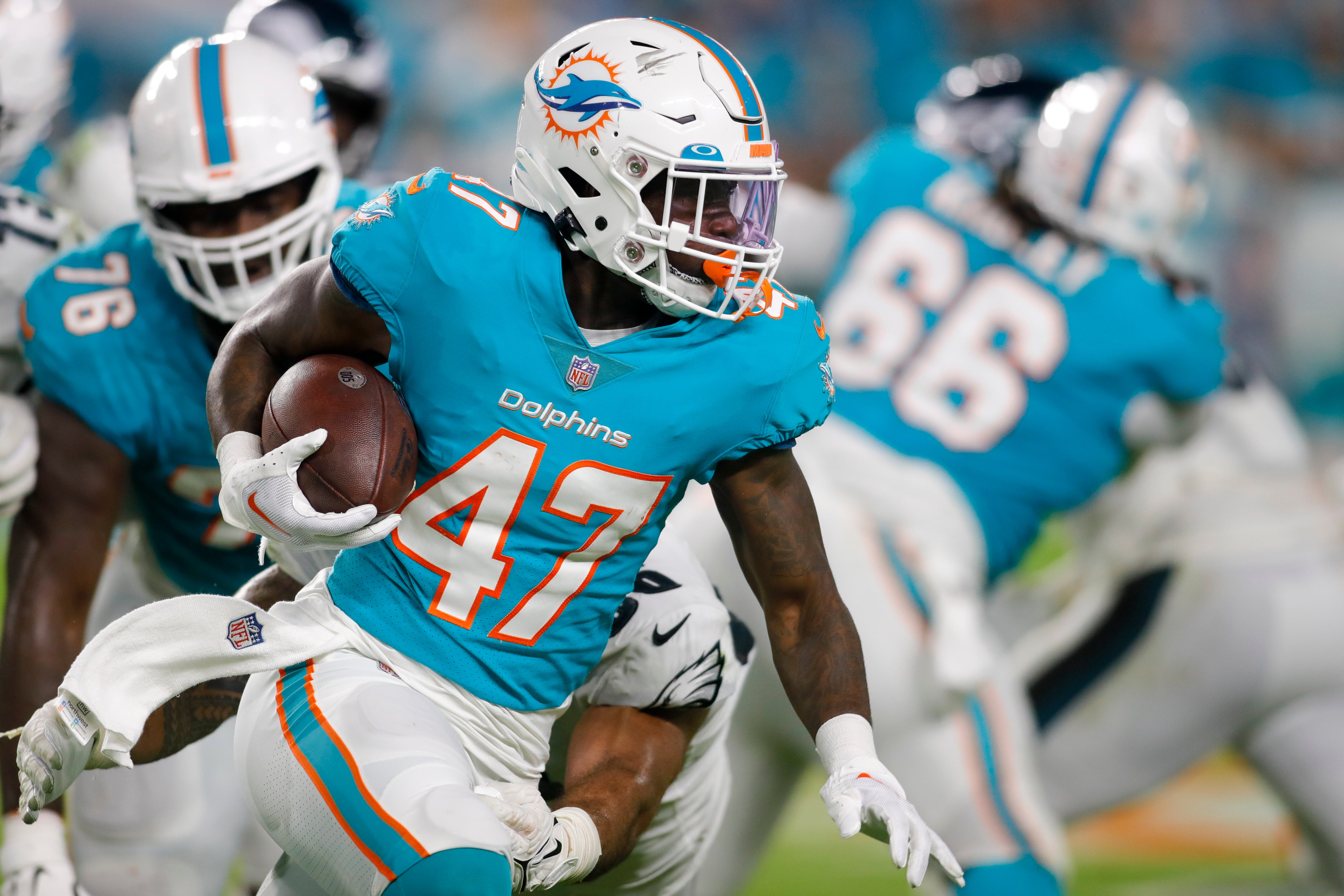 Former Dolphins, XFL RB ZaQuandre White to visit Steelers on Monday