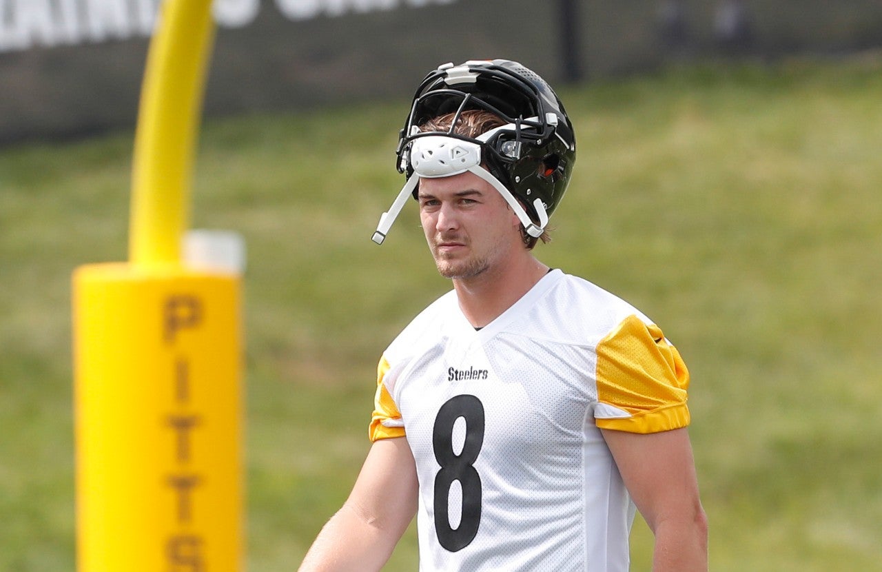 Jul 27, 2023; Latrobe, PA, USA; Pittsburgh Steelers quarterback Kenny Pickett (8) participates in drills during training camp at Saint Vincent College. Mandatory Credit: Charles LeClaire-USA TODAY Sports