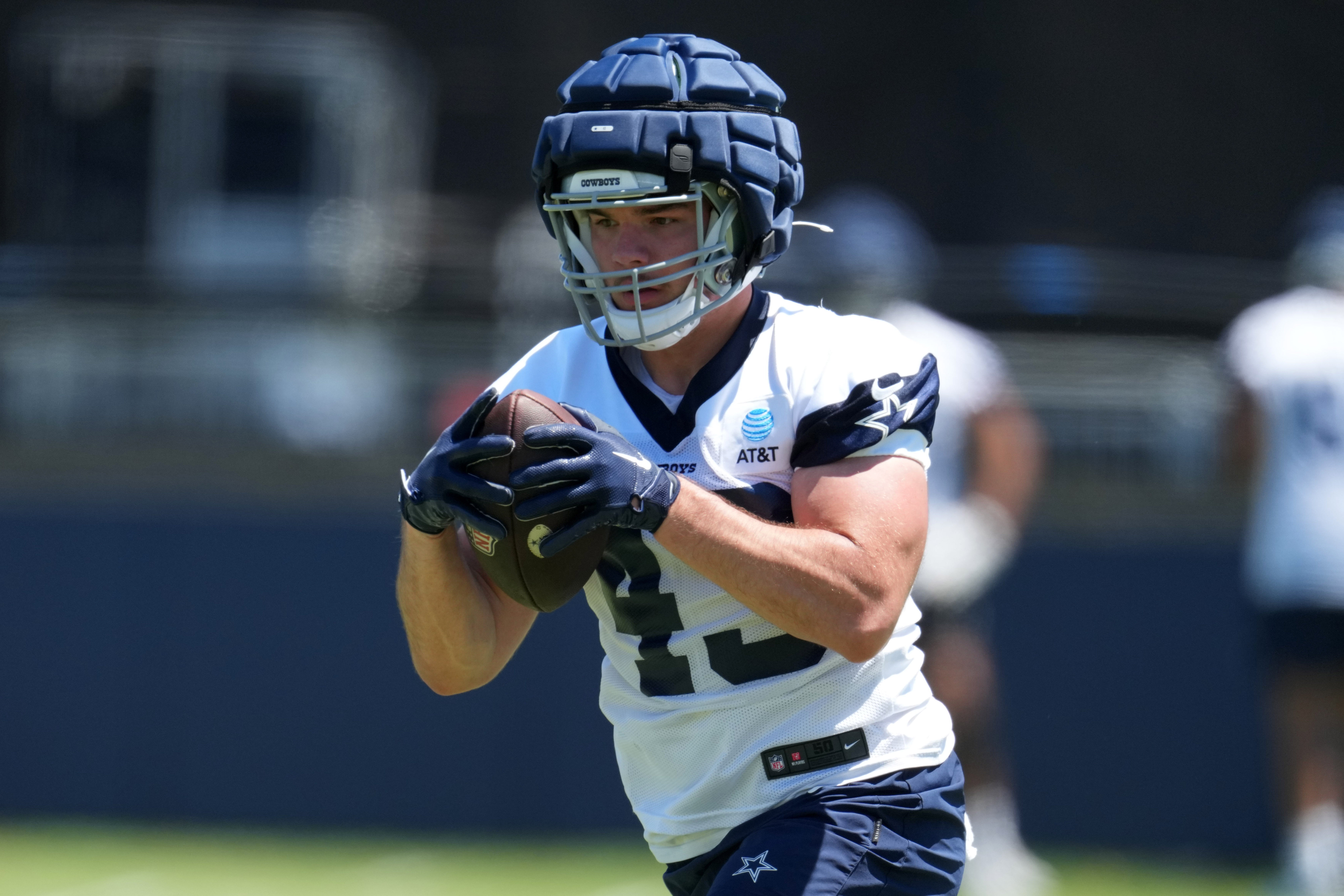 Dallas Cowboys RB/FB Hunter Luepke practicing in training camp as he looks for a roster spot as a UDFA rookie. Kirby Lee-USA TODAY Sports