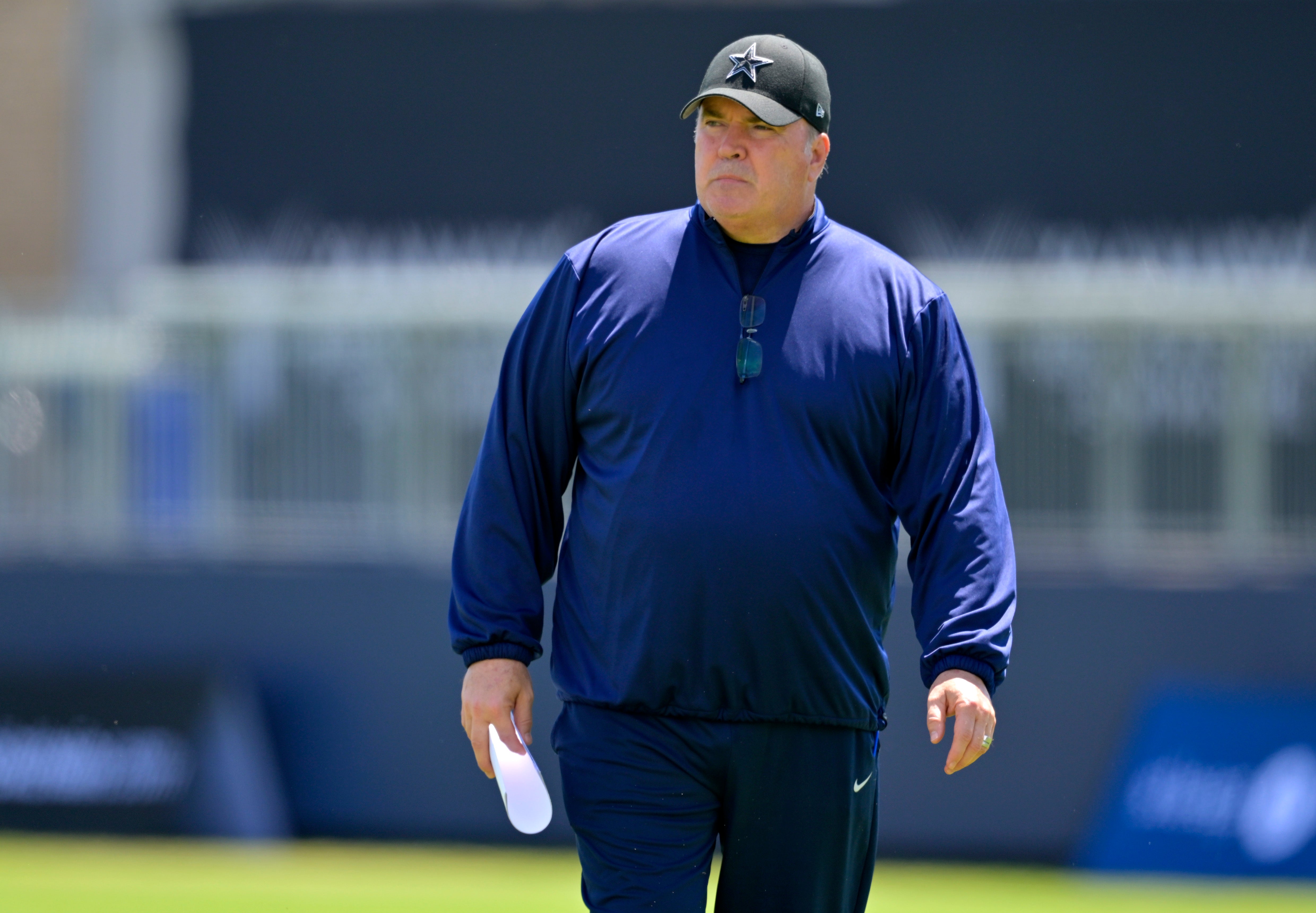 Dallas Cowboys HC Mike McCarthy watching practice in training camp. Jayne Kamin-Oncea-USA TODAY Sports