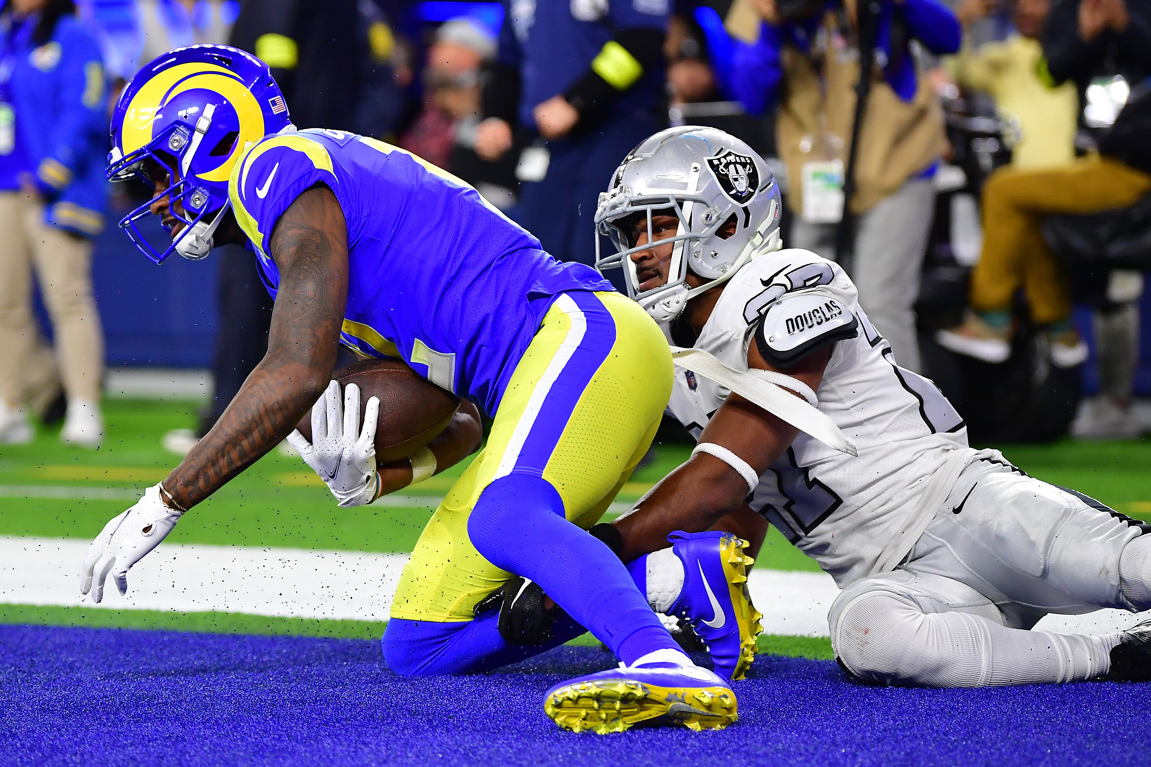 Las Vegas raiders Los Angeles rams