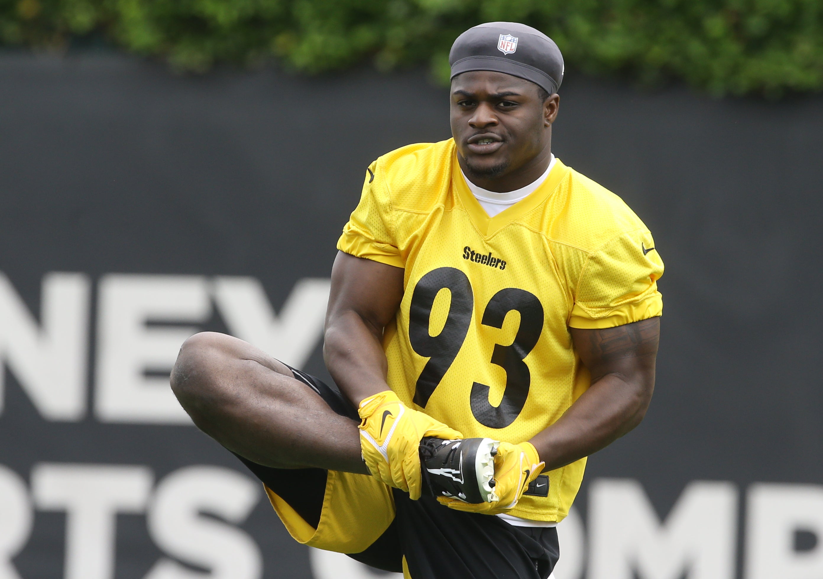 Jun 9, 2022; Pittsburgh, Pennsylvania, USA; Pittsburgh Steelers linebacker Mark Robinson (93) participates in minicamp at UPMC Rooney Sports Complex.. Mandatory Credit: Charles LeClaire-USA TODAY Sports