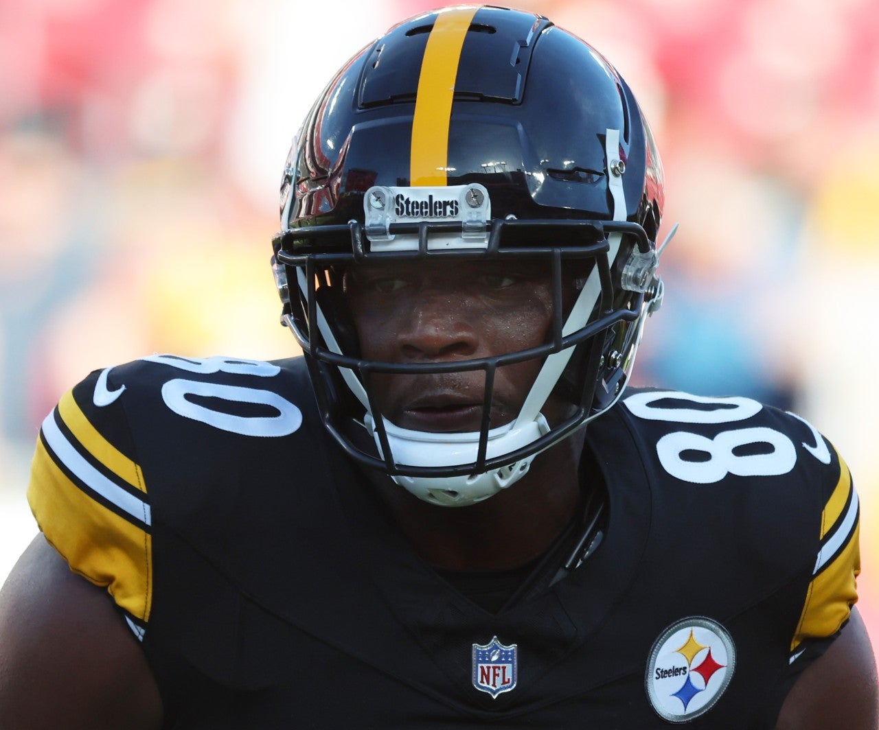 Aug 11, 2023; Tampa, Florida, USA; Pittsburgh Steelers tight end Darnell Washington (80) works out against the Tampa Bay Buccaneers prior to the game at Raymond James Stadium. Mandatory Credit: Kim Klement Neitzel-USA TODAY Sports  
