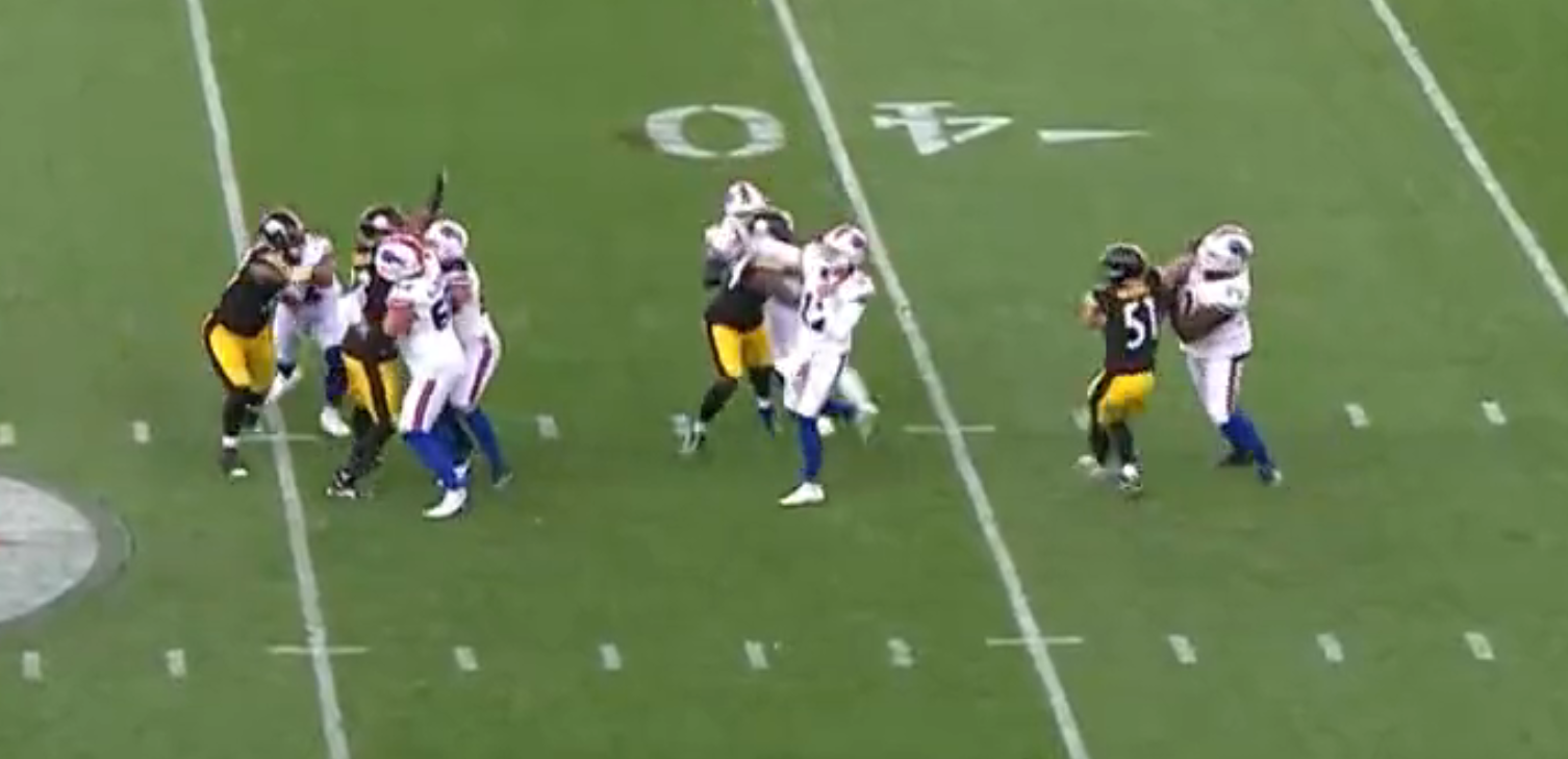 Buffalo Bills QB Josh Allen/ Photo Credit: Twitter/X @minakimes