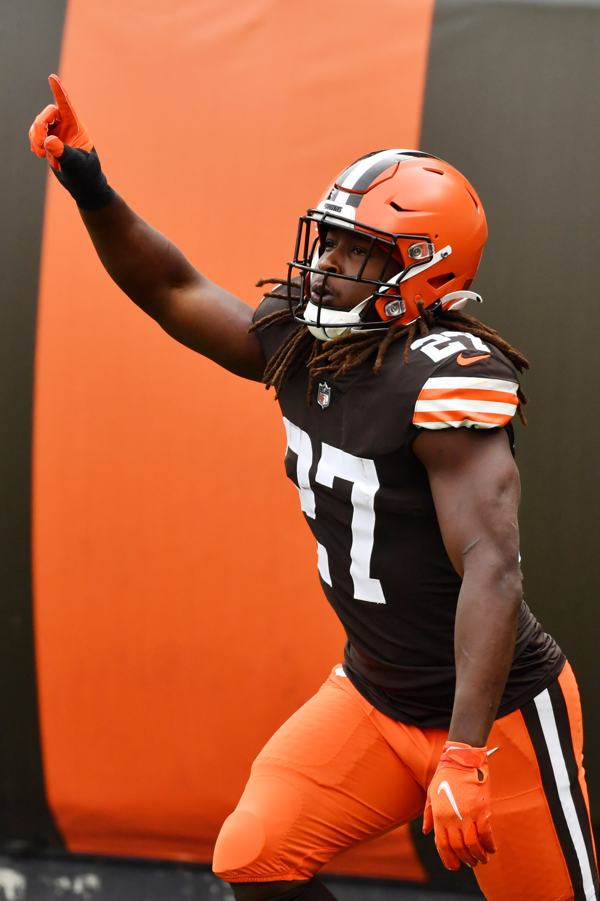 Oct 11, 2020; Cleveland, Ohio, USA; Cleveland Browns running back Kareem Hunt (27) is introduced before the game between the Cleveland Browns and the Indianapolis Colts at FirstEnergy Stadium.
