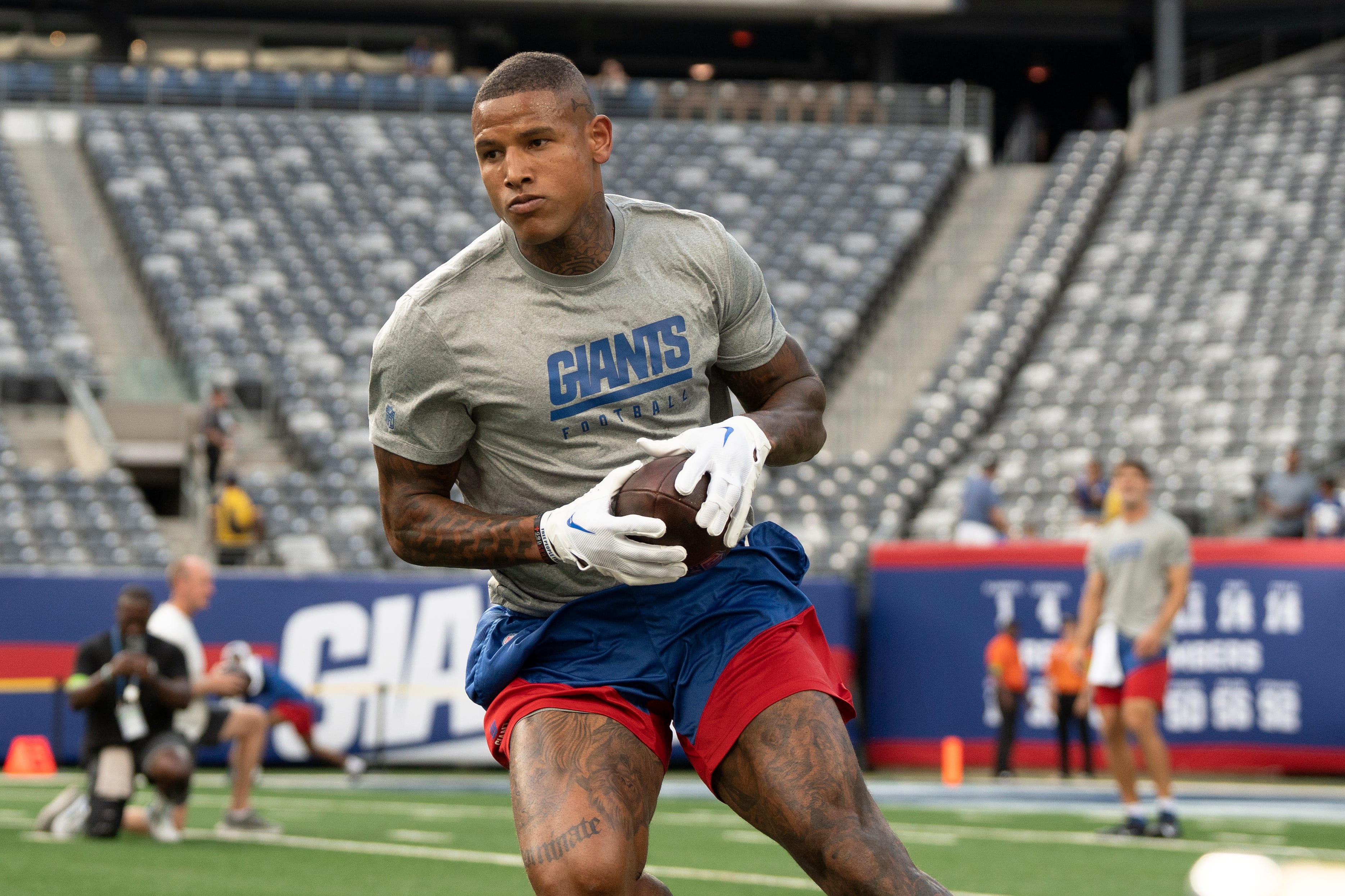 New York Giants Darren Waller Las Vegas raiders