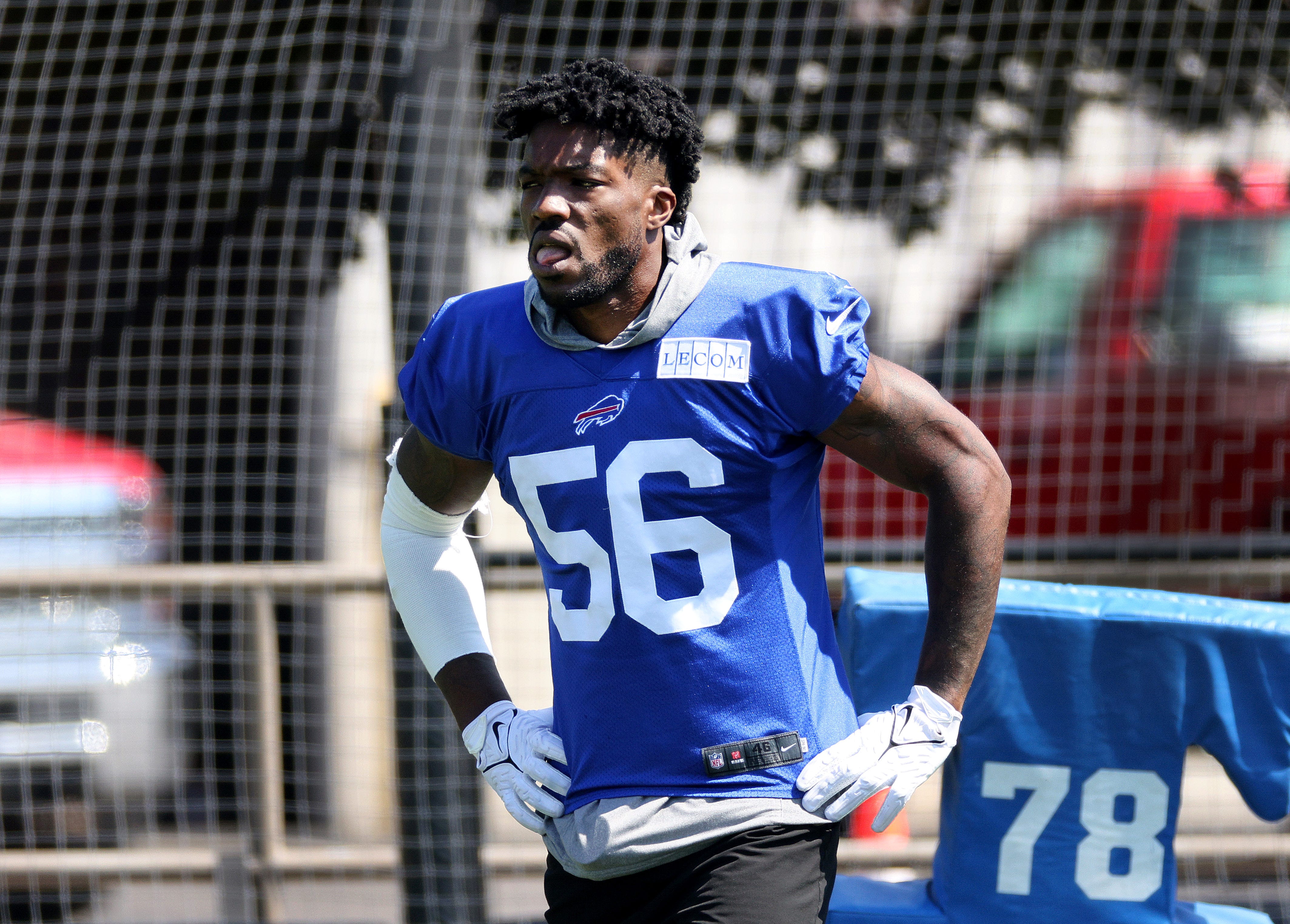 Bills edge rusher Leonard Floyd getting ready for practice. Jamie Germano/Democrat and Chronicle / USA TODAY NETWORK