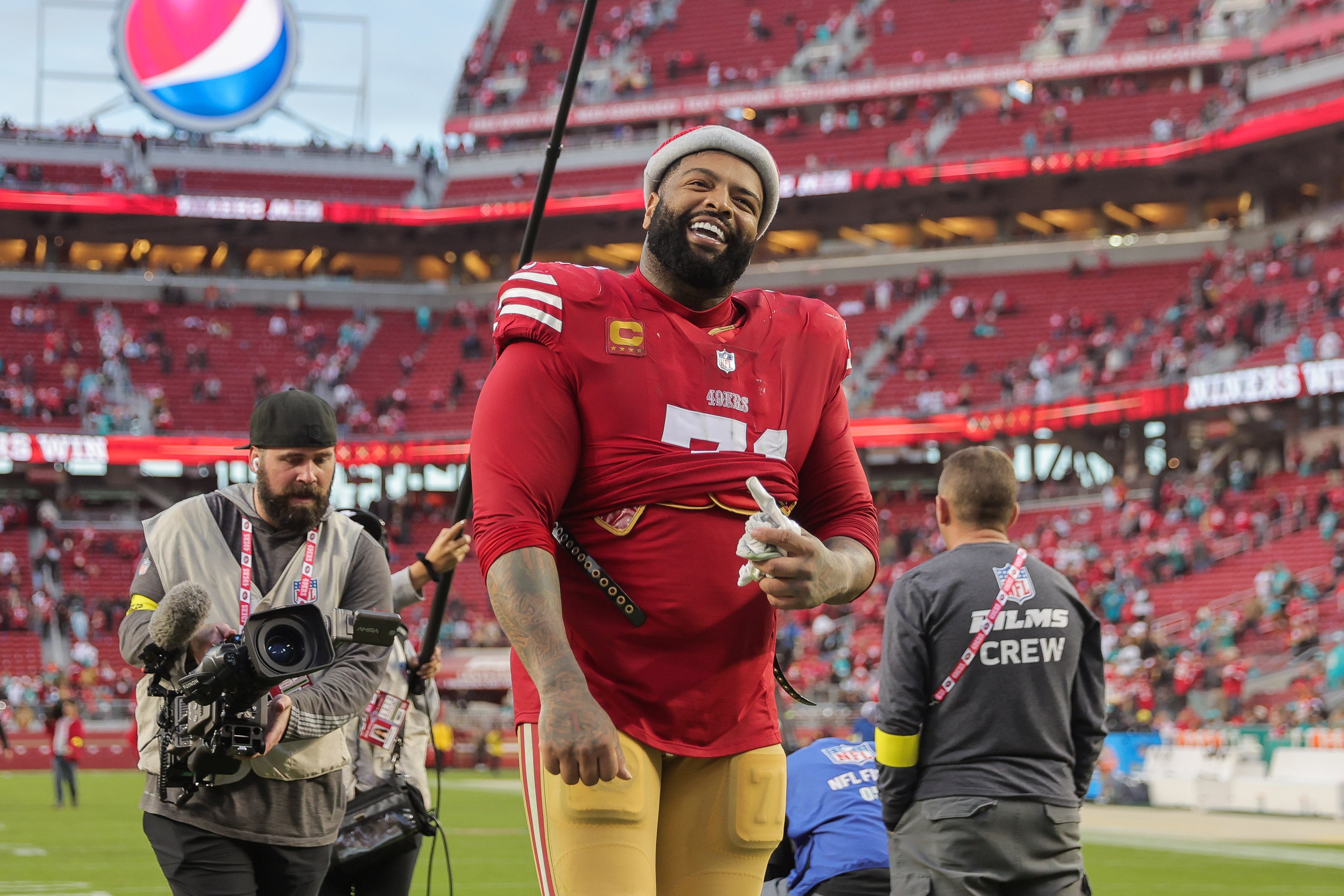 Dec 4, 2022; Santa Clara, California, USA; San Francisco 49ers offensive tackle Trent Williams (71) walks off the field after the game against the Miami Dolphins at Levi's Stadium. Mandatory Credit: Sergio Estrada-USA TODAY Sports