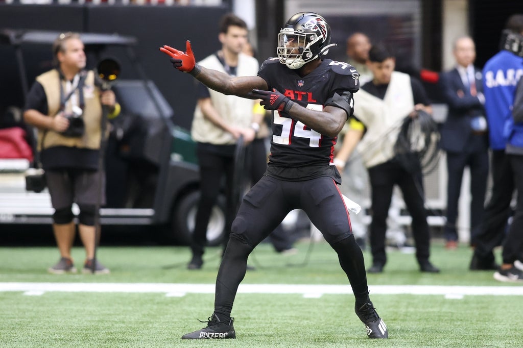 Ex-Falcons linebacker Rashaan Evans