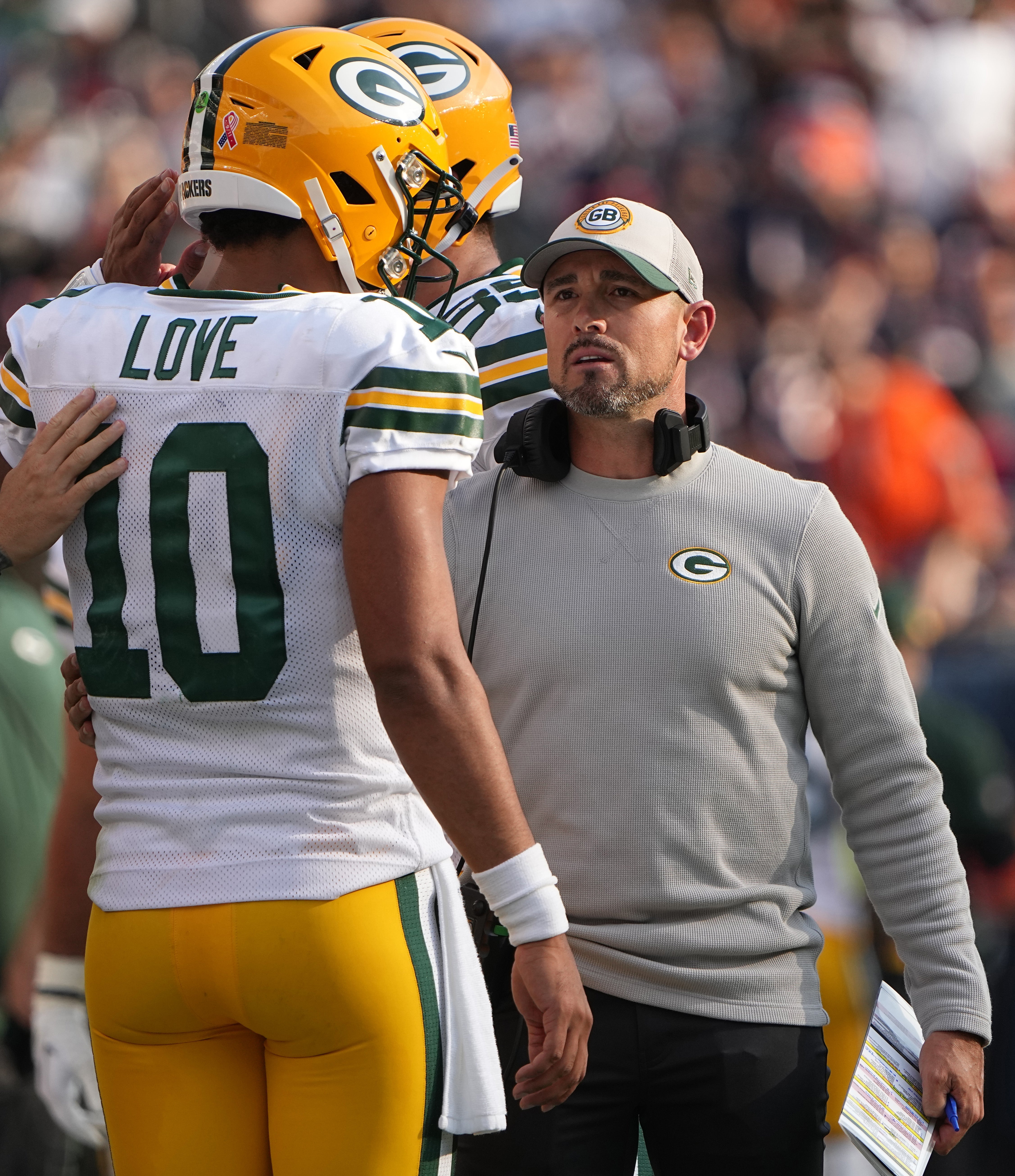 Sep 10, 2023; Chicago, Illinois, USA; Green Bay Packers head coach Matt LaFleur talks with quarterback Jordan Love (10) during the third quarter of their regular season opening game against the Chicago Bears at Soldier Field. Mark Hoffman-USA TODAY Sports