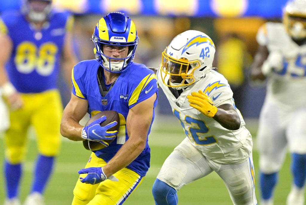 Former Chargers DB Tiawan Mullen tackles Rams WR Austin Trammell