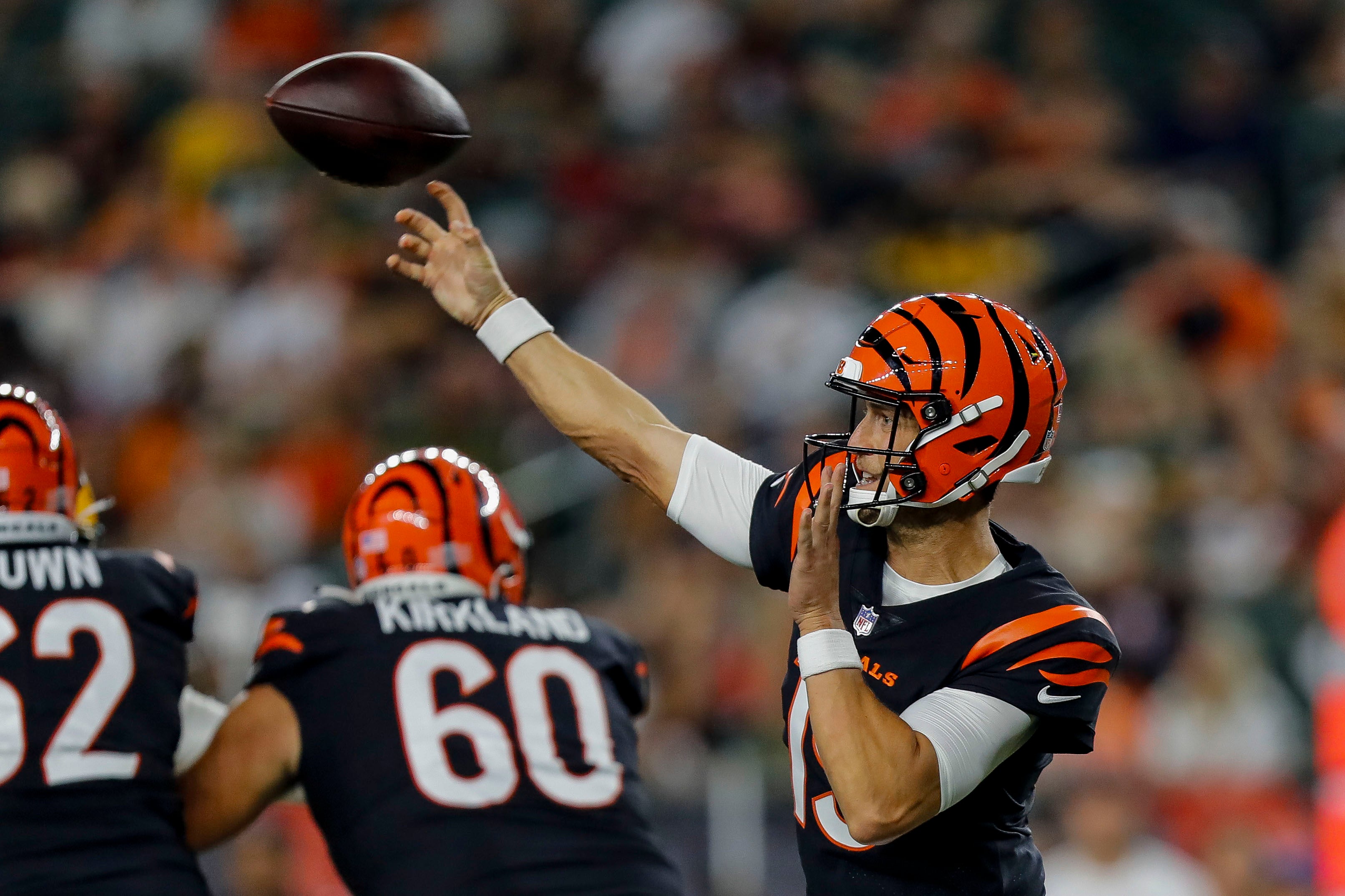 Cincinnati Bengals quarterback Trevor Siemian (19) throws a pass against the Green Bay Packers in the second half at Paycor Stadium. Mandatory Credit: Katie Stratman-USA TODAY Sports