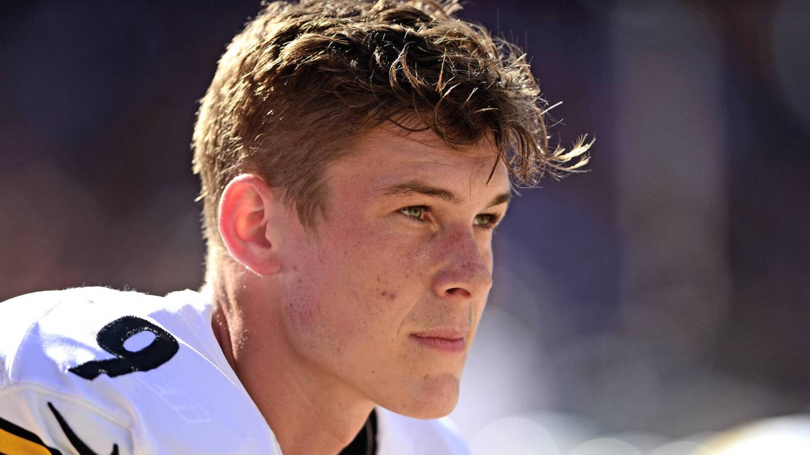 Oct 12, 2014; Cleveland, OH, USA; Pittsburgh Steelers punter Brad Wing (9) against the Cleveland Browns at FirstEnergy Stadium. Mandatory Credit: Andrew Weber-USA TODAY Sports
